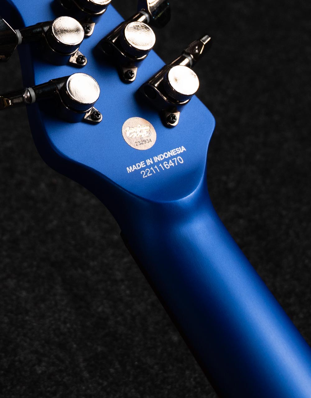 Электрогитара Sterling Majesty in Siberian Sapphire, John Petrucci Signature - купить в "Гитарном Клубе"