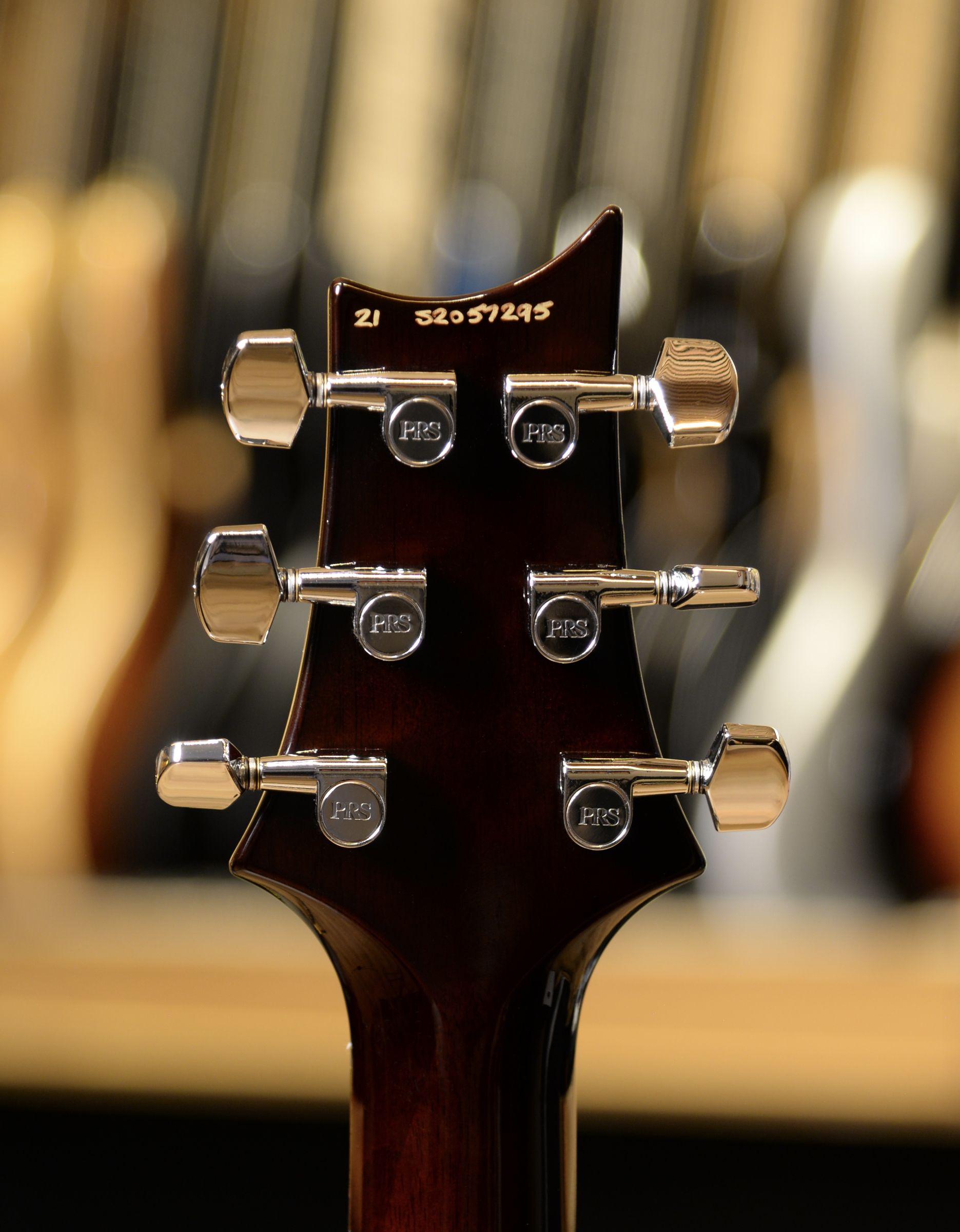 Электрогитара PRS S2 STANDARD 24 DOTS MCCARTY TOBACCO SUNBURST - купить в "Гитарном Клубе"