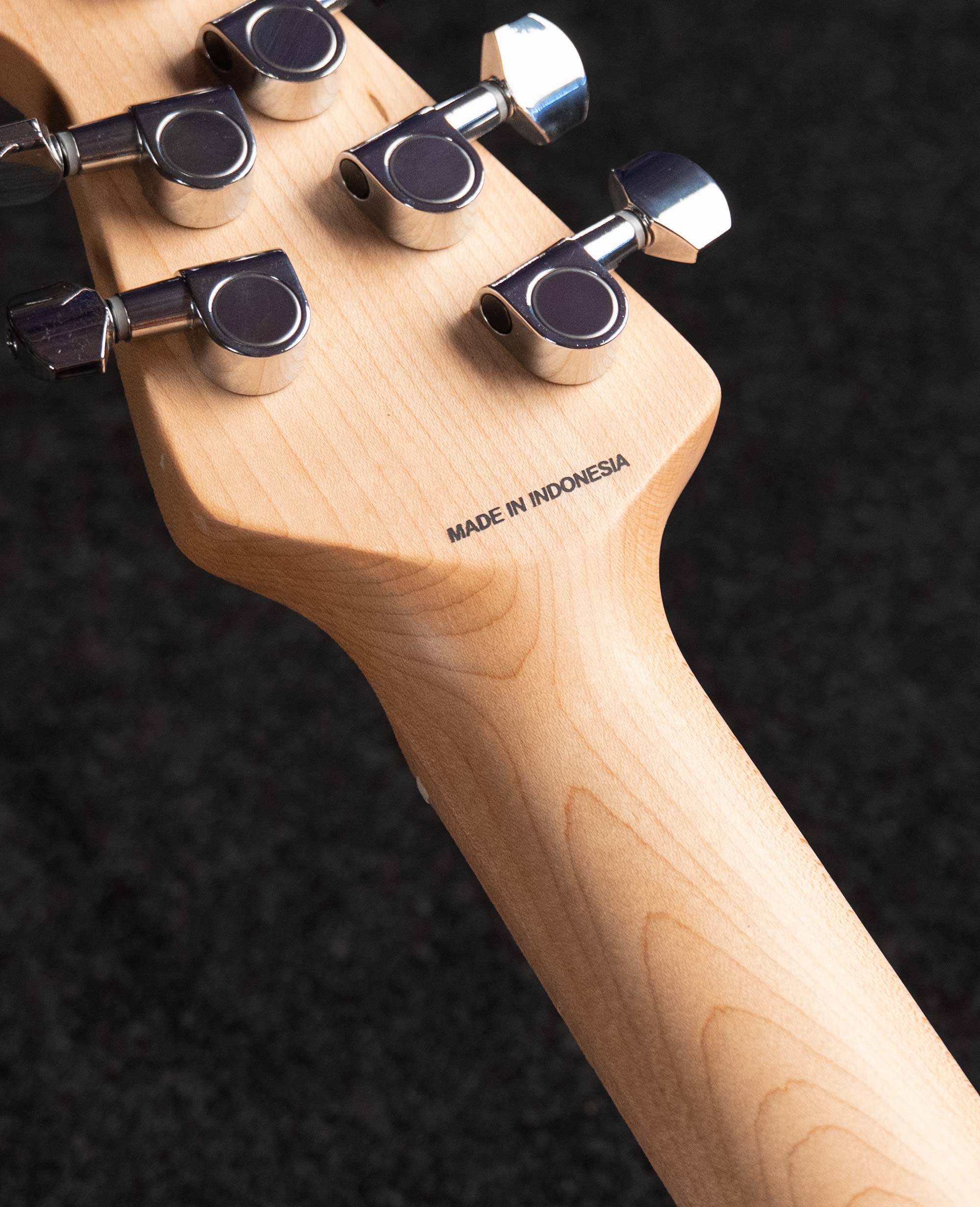 Электрогитара Sterling Cutlass SSS Fiesta Red - купить в "Гитарном Клубе"