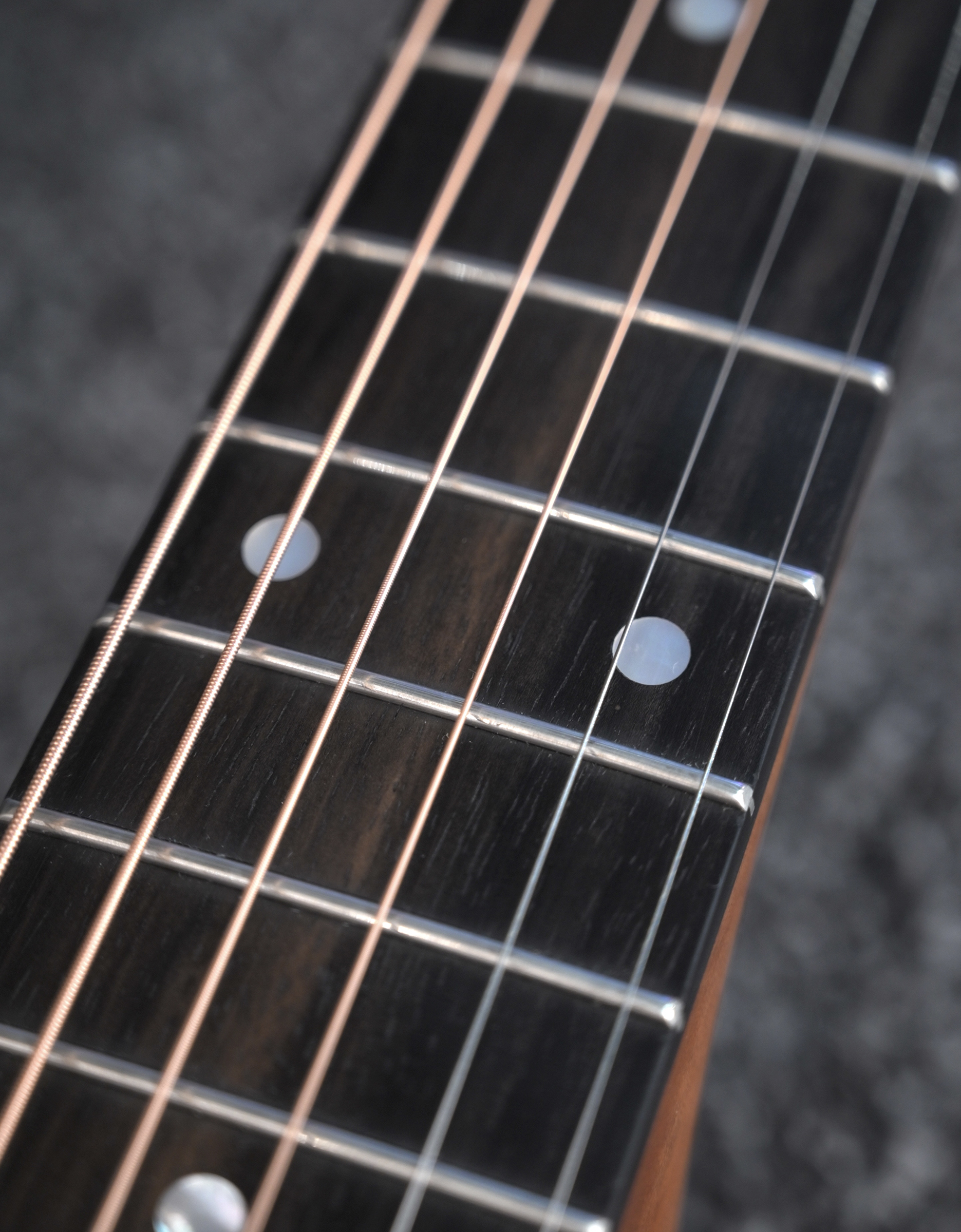 Электроакустическая гитара Maton ER90C - купить в "Гитарном Клубе"