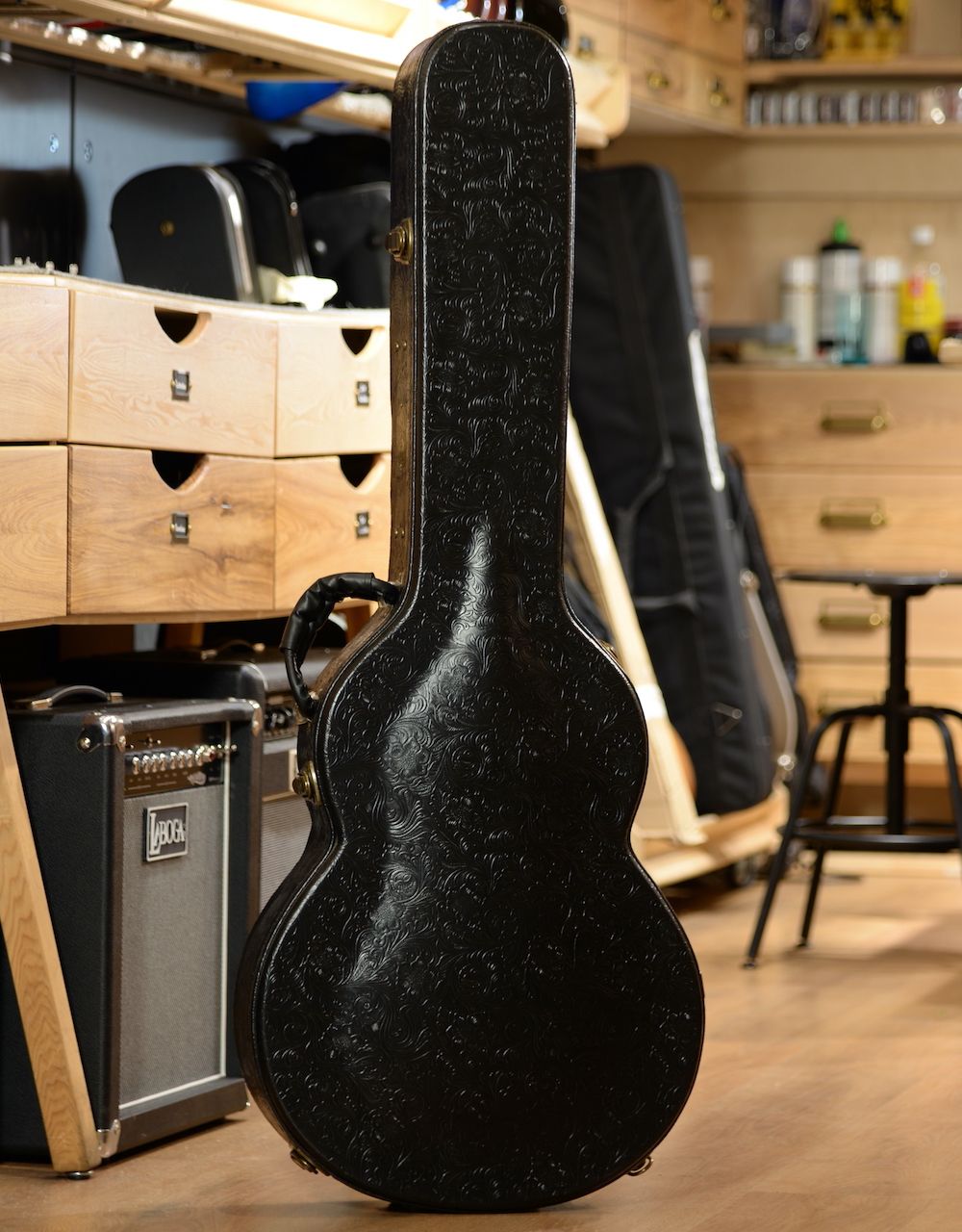 Кейс для полуакустической гитары Tokai FA-250 - купить в "Гитарном Клубе"