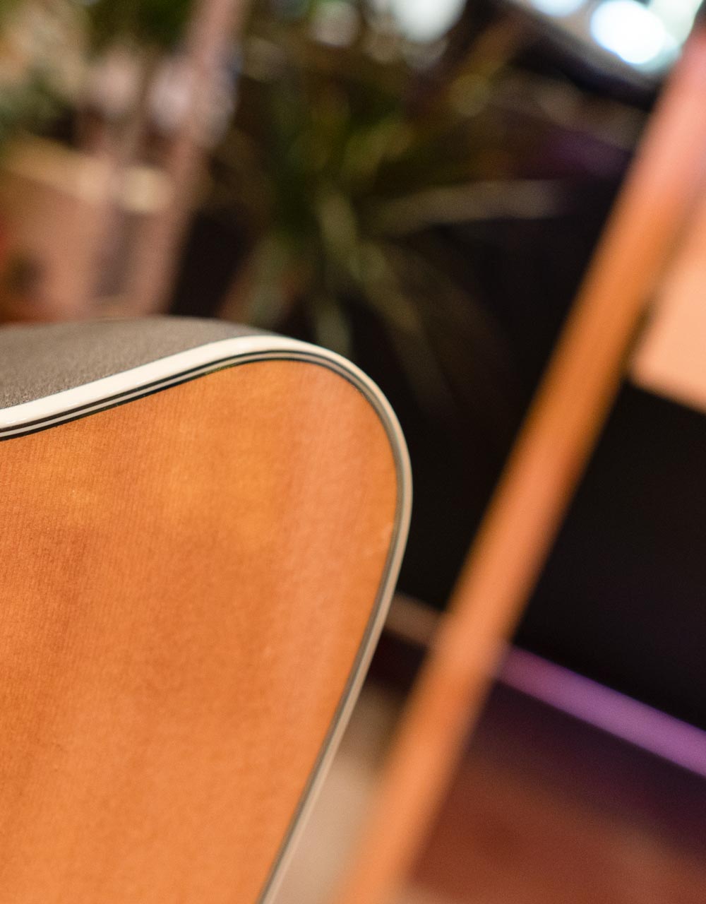 Электроакустическая гитара Ovation CS24-4 Celebrity Standard Mid-Depth Natural - купить в "Гитарном Клубе"