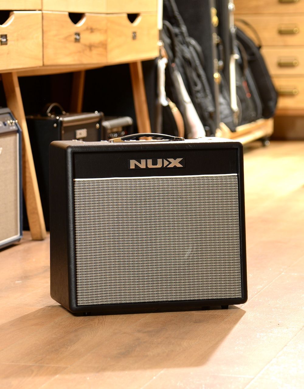 Комбоусилитель для электрогитары NUX Mighty-40BT, 40Вт - купить в "Гитарном Клубе"