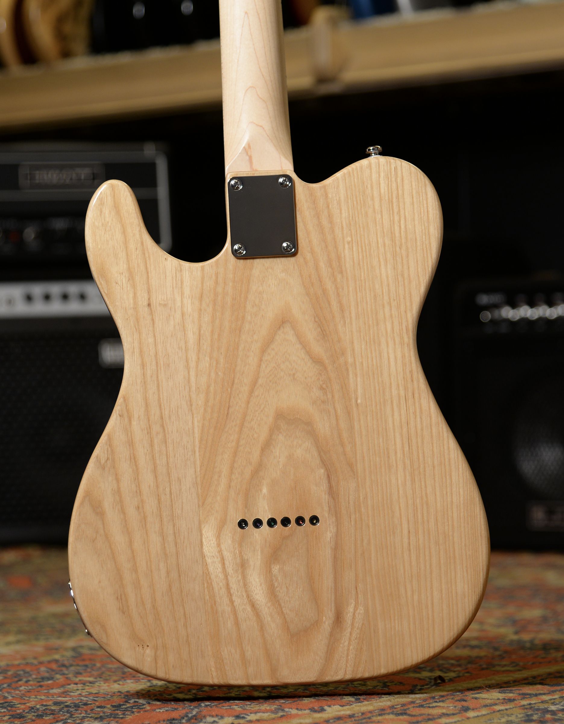 Электрогитара G&L Tribute ASAT Classic Bluesboy Semi-Hollow Natural Ash MP - купить в "Гитарном Клубе"