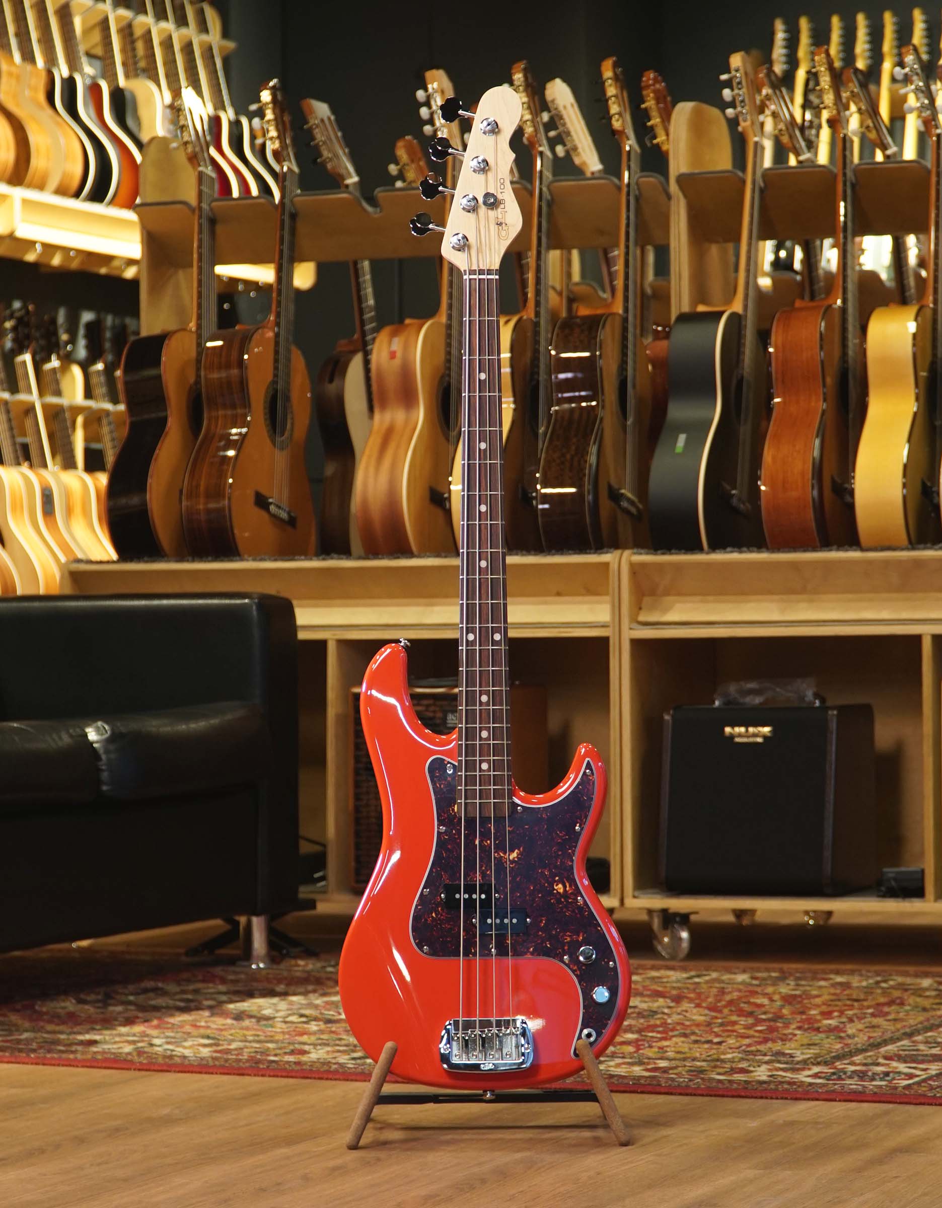 Бас-гитара G&L FD LB-100 Fullerton Red CR - купить в "Гитарном Клубе"