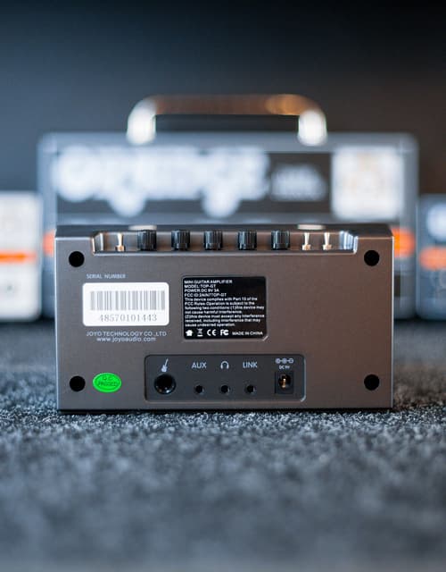 Мини-комбоусилитель для электрогитары JOYO Top-GT Bluetooth, черный - купить в "Гитарном Клубе"