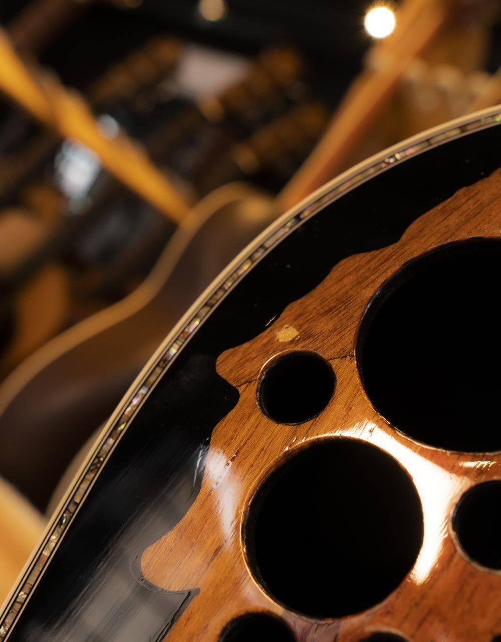 Электроакустическая гитара Ovation C1778LX-5 Custom Elite LX Mid Cutaway - купить в "Гитарном Клубе"