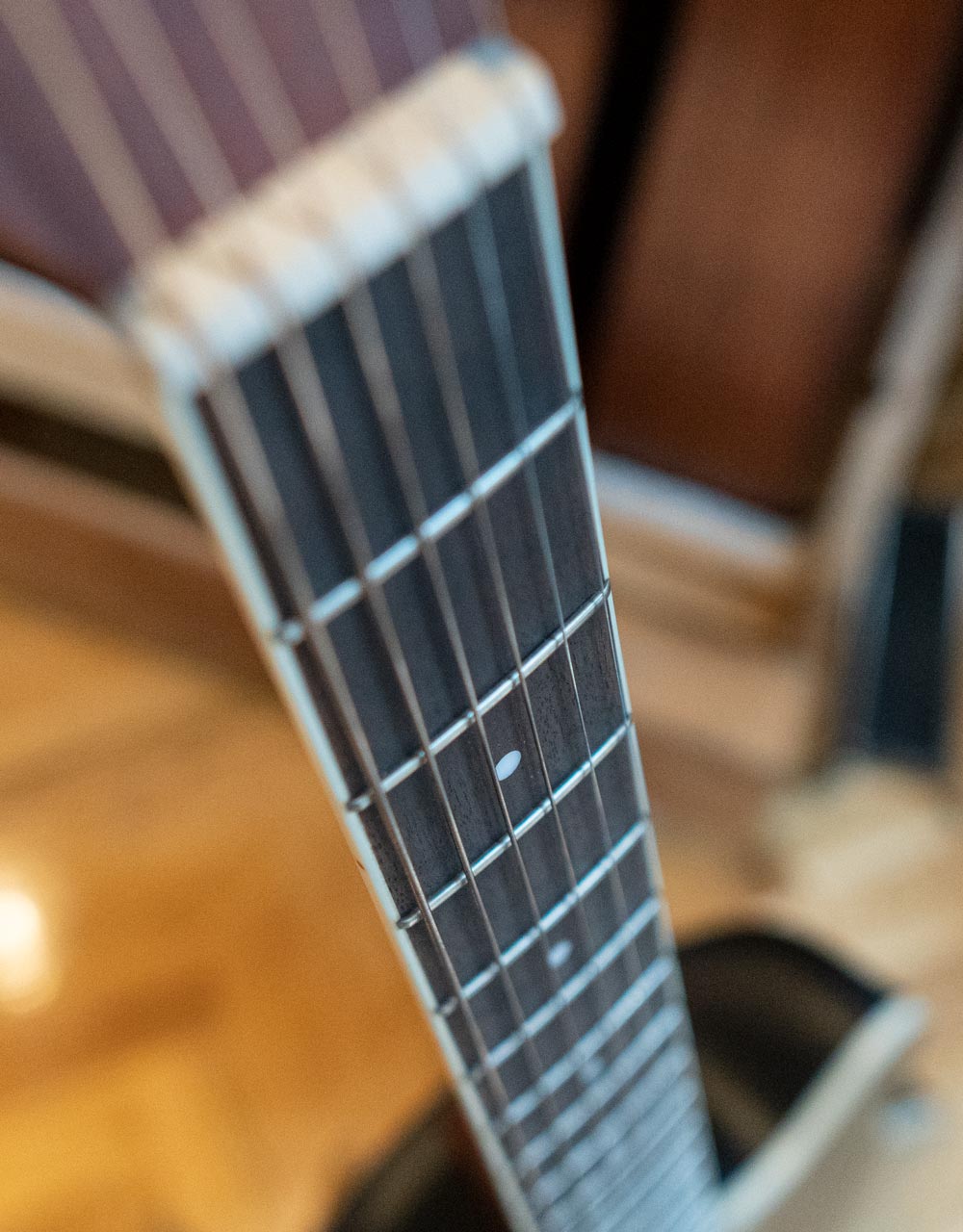 Электроакустическая гитара Ovation Applause AE44II-5 Mid Cutaway Black - купить в "Гитарном Клубе"