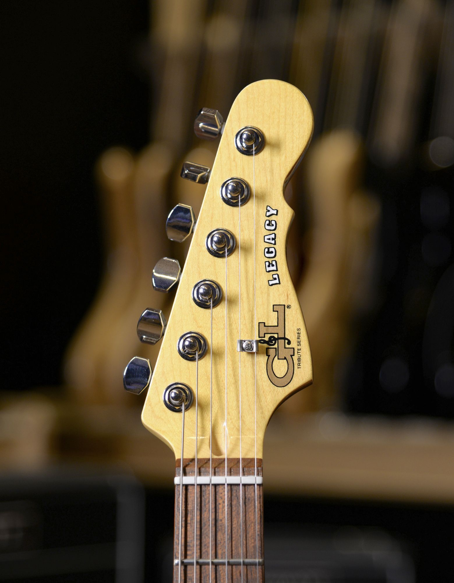 Электрогитара G&L Tribute Legacy HB Lake Placid Blue RW Poplar - купить в "Гитарном Клубе"