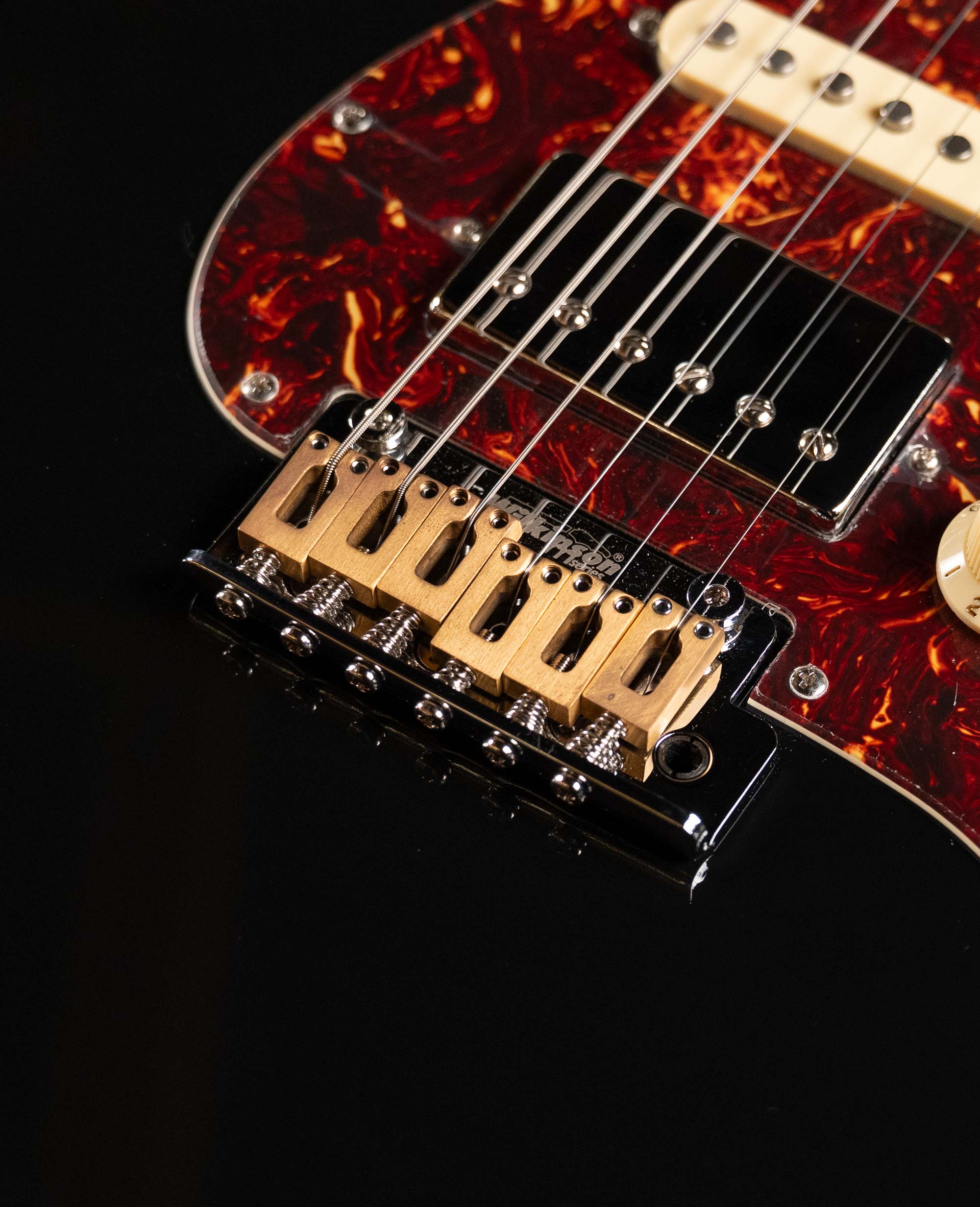 Электрогитара Crafter Crema MP Cosmic Black - купить в "Гитарном Клубе"