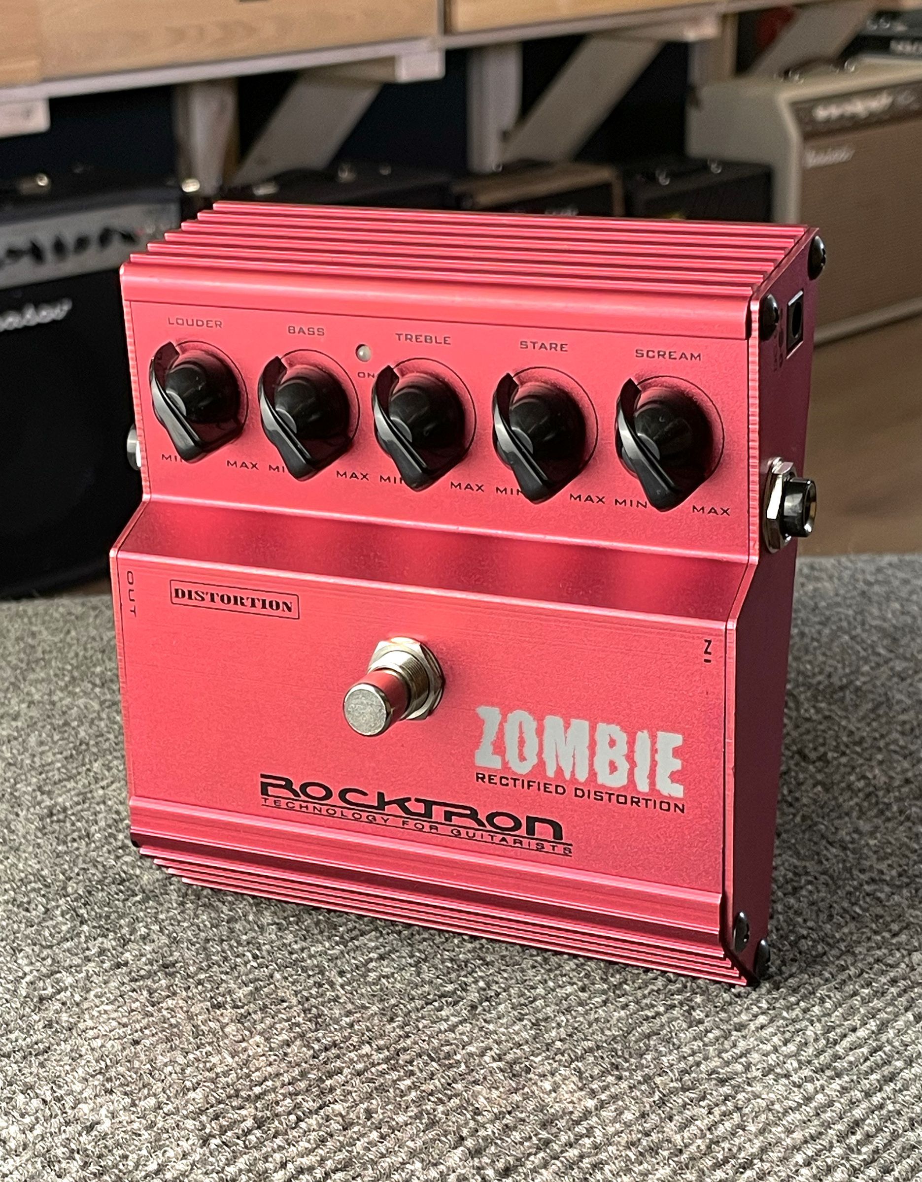 Гитарная педаль Rocktron Zombie Rectified Distortion - купить в "Гитарном Клубе"