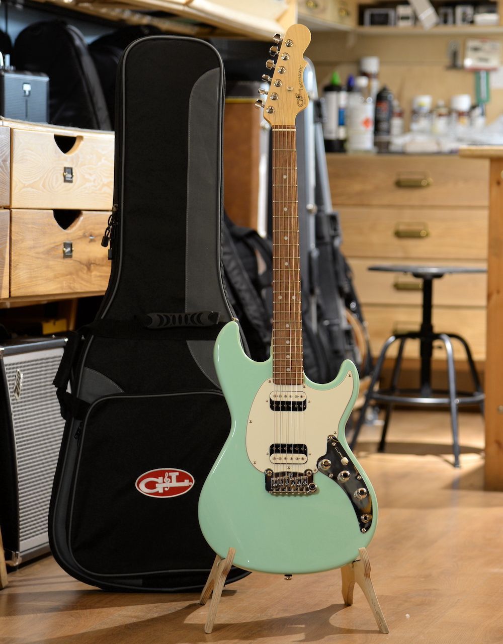Электрогитара G&L FD Skyhawk HH Surf Green CR - купить в "Гитарном Клубе"