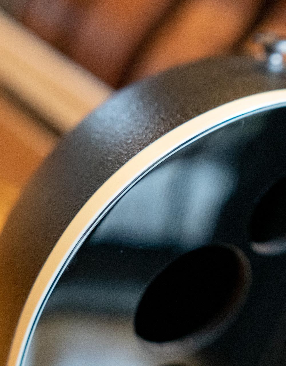 Электроакустическая гитара Ovation Applause AE44II-5 Mid Cutaway Black - купить в "Гитарном Клубе"