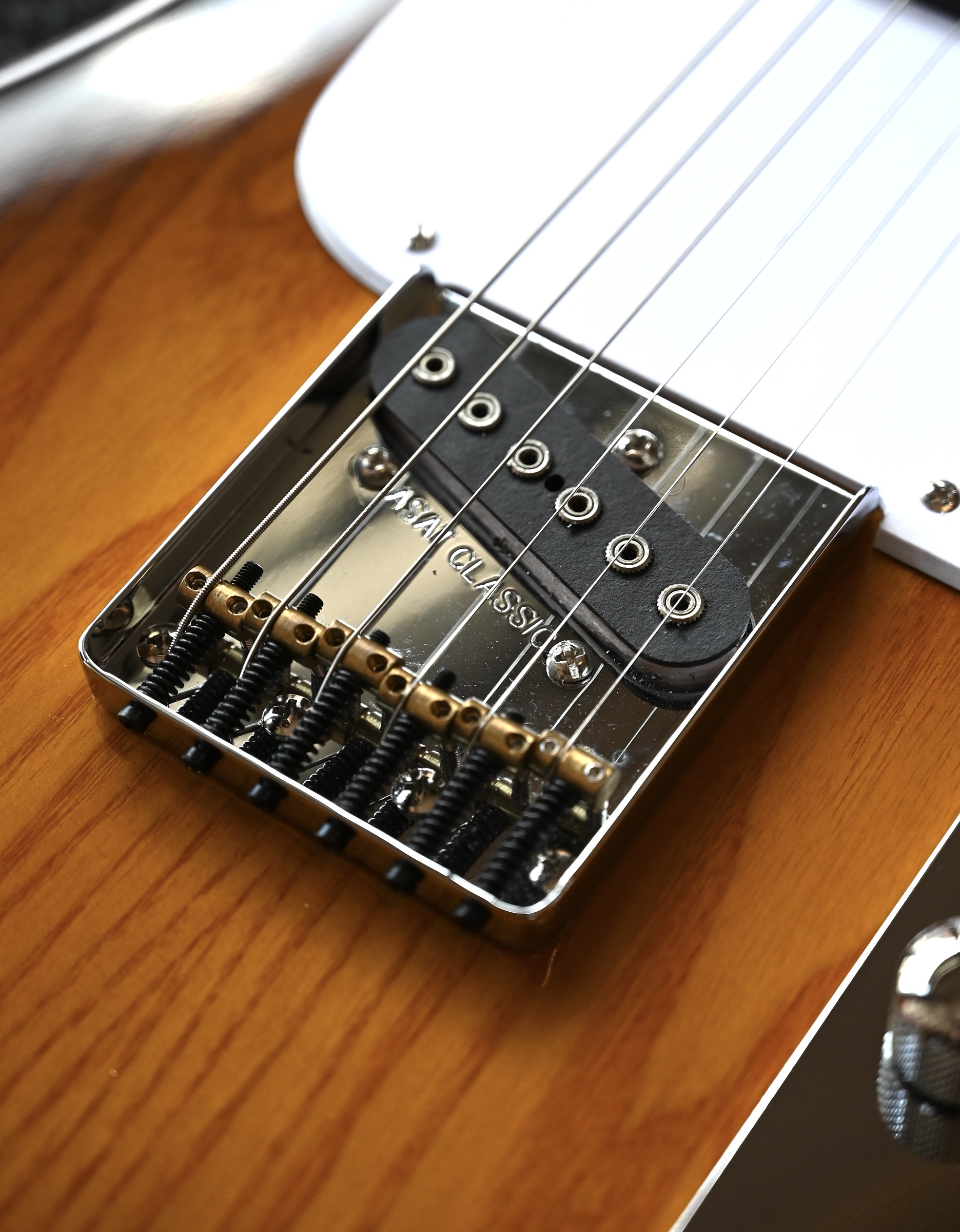 Электрогитара G&L Tribute ASAT Classic Tobacco Sunburst MP - купить в "Гитарном Клубе"