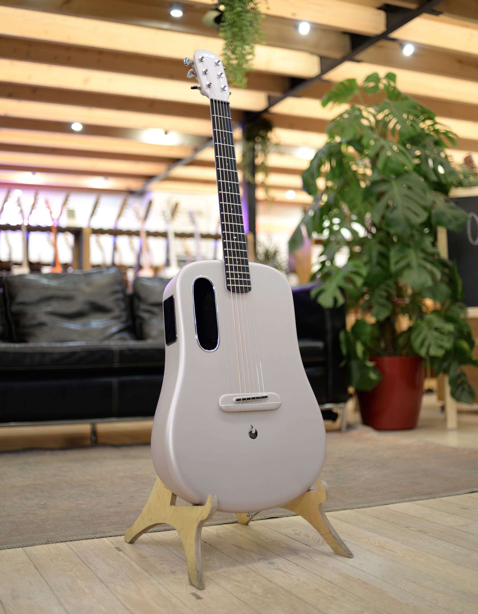 Трансакустическая гитара Lava Me 3 Soft Gold 38” - купить в "Гитарном Клубе"