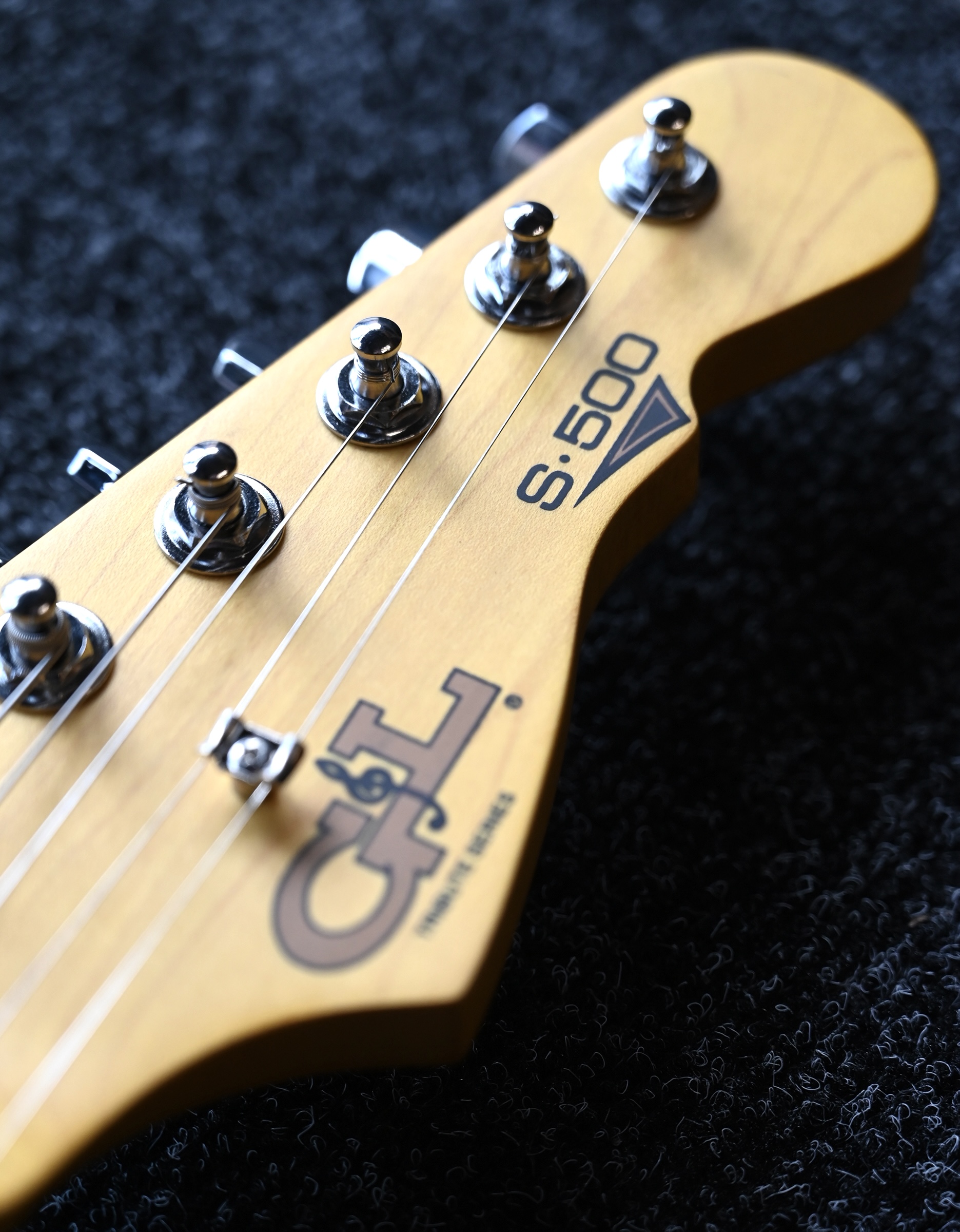 Электрогитара G&L Tribute S-500 Blueburst MP - купить в "Гитарном Клубе"