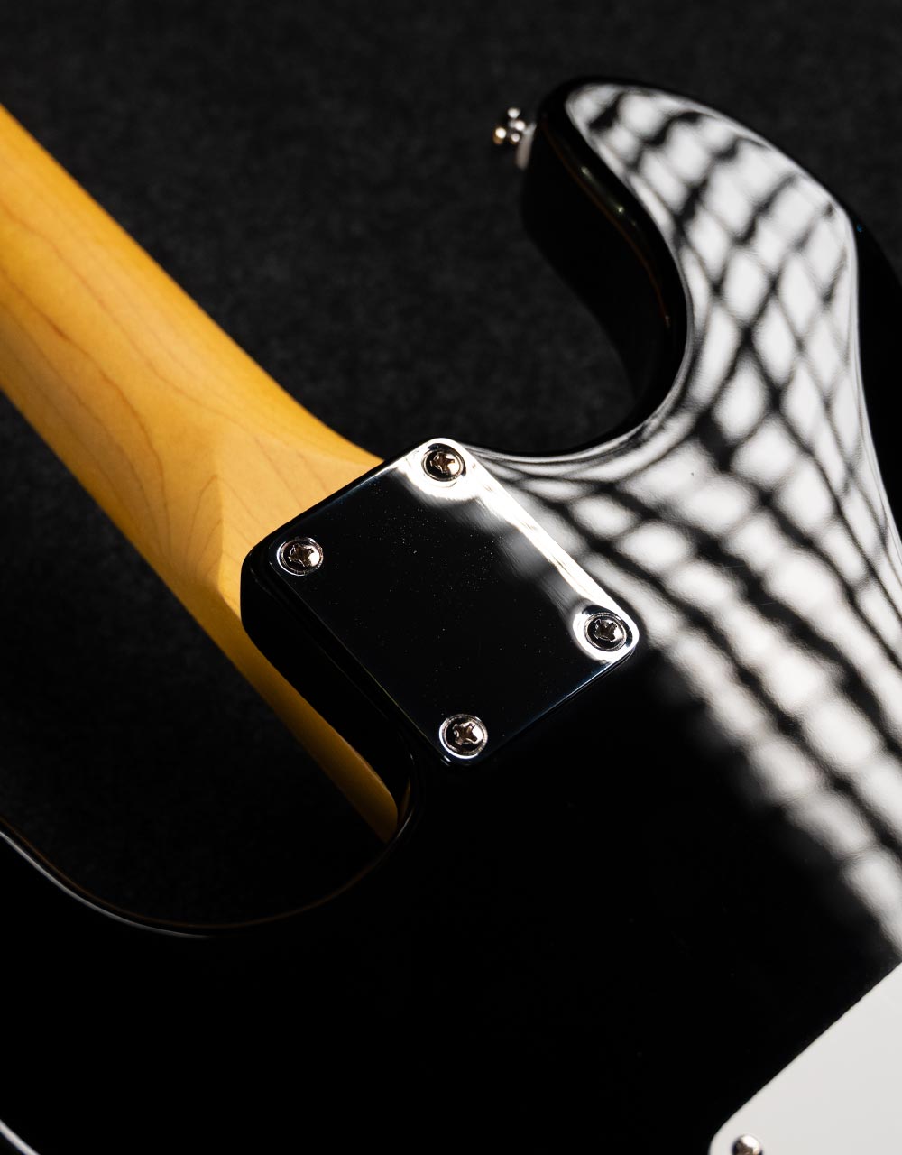 Электрогитара G&L Tribute Legacy 3-Tone Sunburst MP - купить в "Гитарном Клубе"