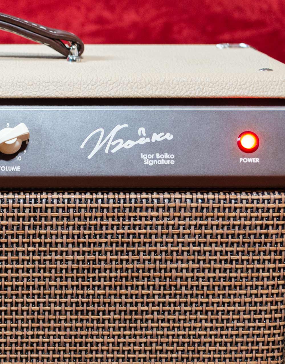 Ламповый комбоусилитель для электрогитары Yerasov Igor Boiko Signature, 1х12" Celestion G12H Anniver - купить в "Гитарном Клубе"