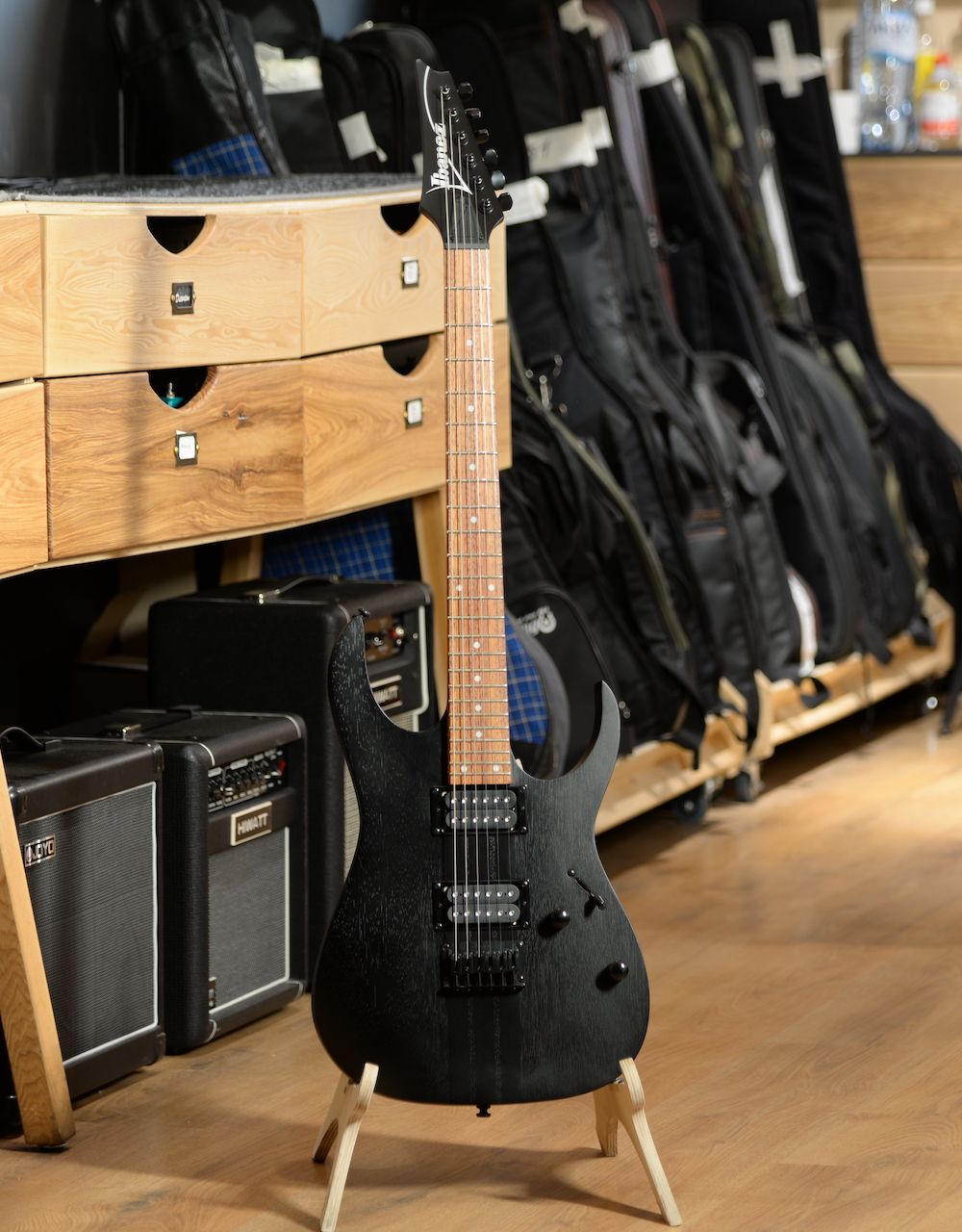 Электрогитара Ibanez RGRT421, Weathered Black - купить в "Гитарном Клубе"