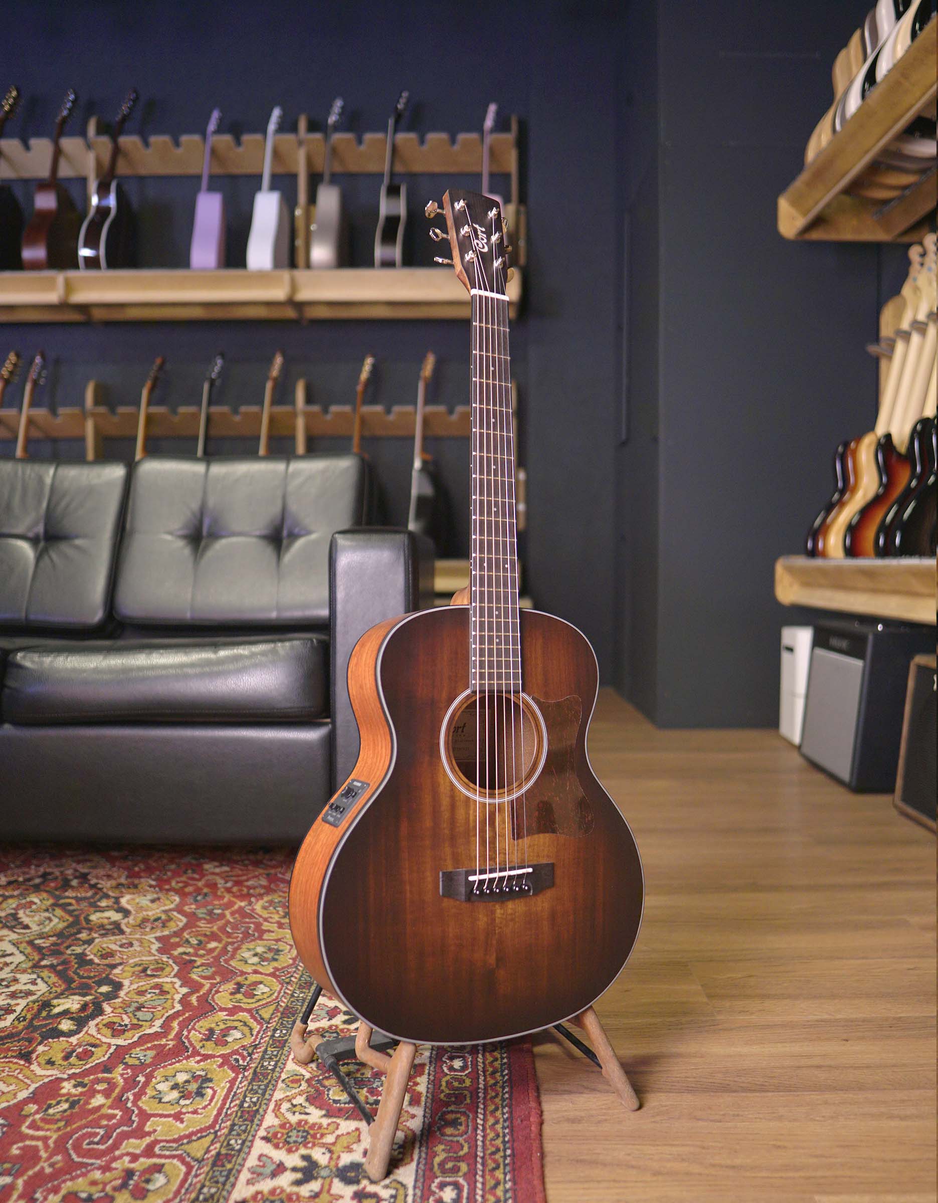 Электроакустическая гитара Cort Little-CJ-Blackwood-OPLB 3/4 - купить в "Гитарном Клубе"