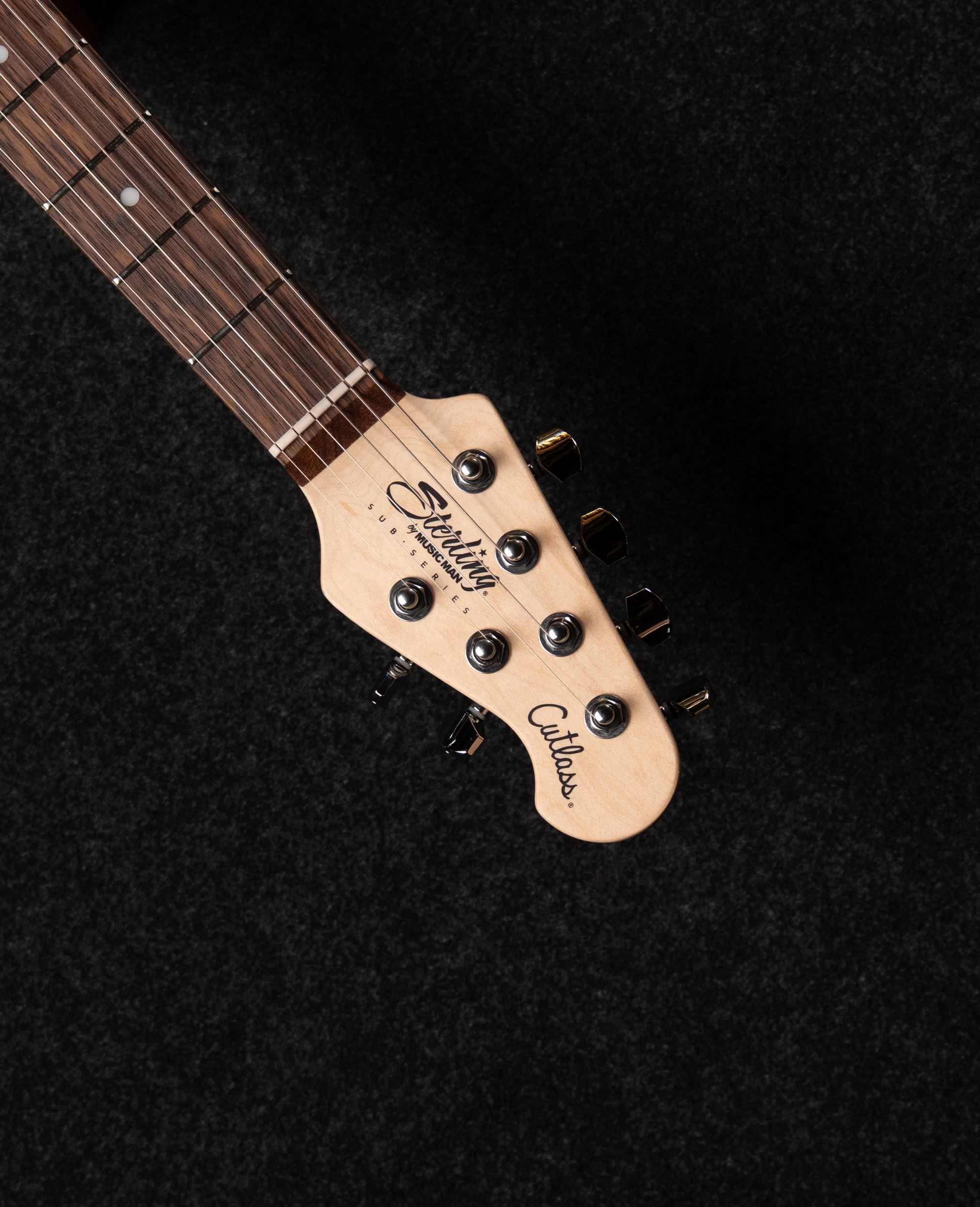 Электрогитара Sterling Cutlass HSS Vintage Sunburst - купить в "Гитарном Клубе"