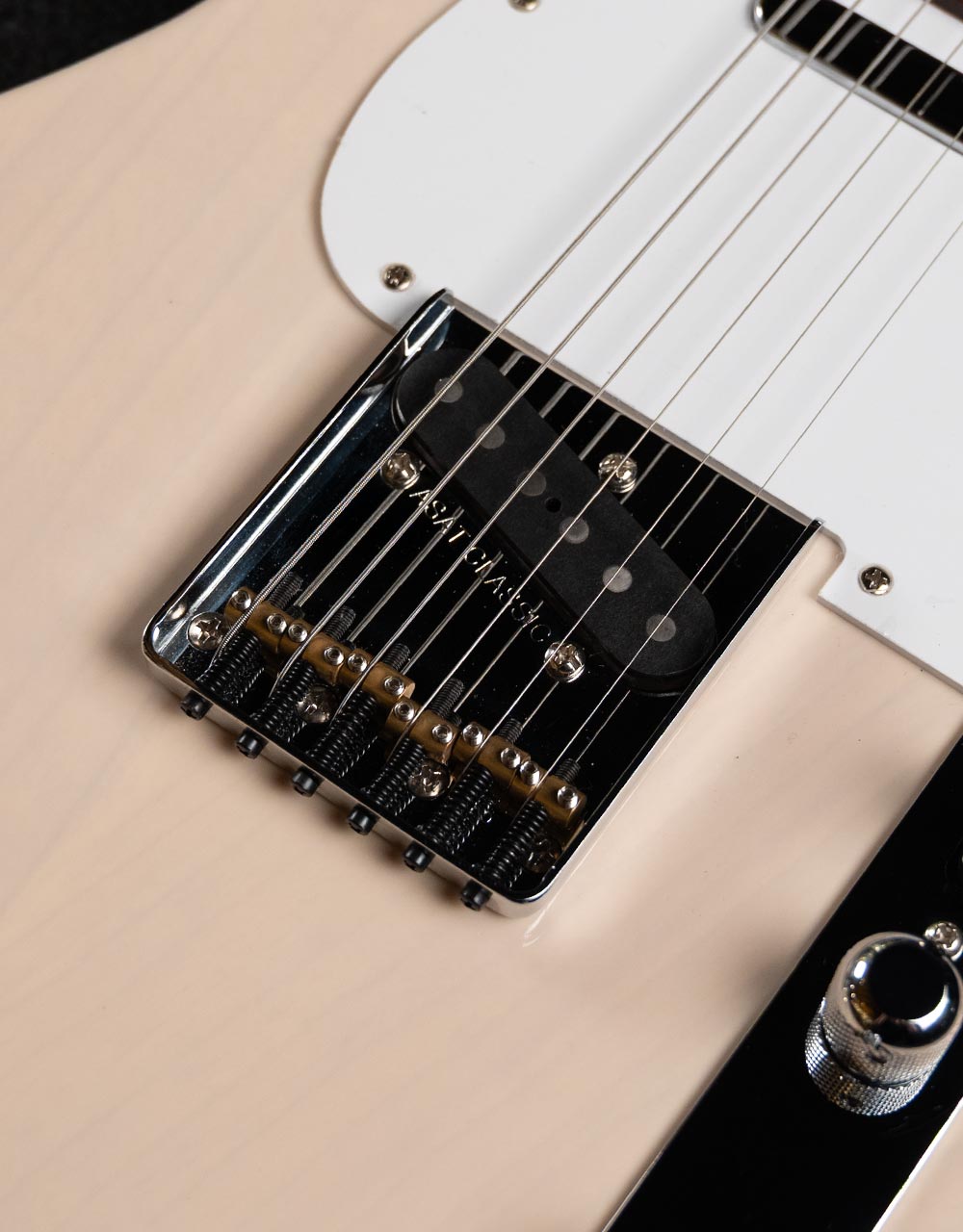 Электрогитара G&L FD ASAT Classic Alnico Blonde CR - купить в "Гитарном Клубе"