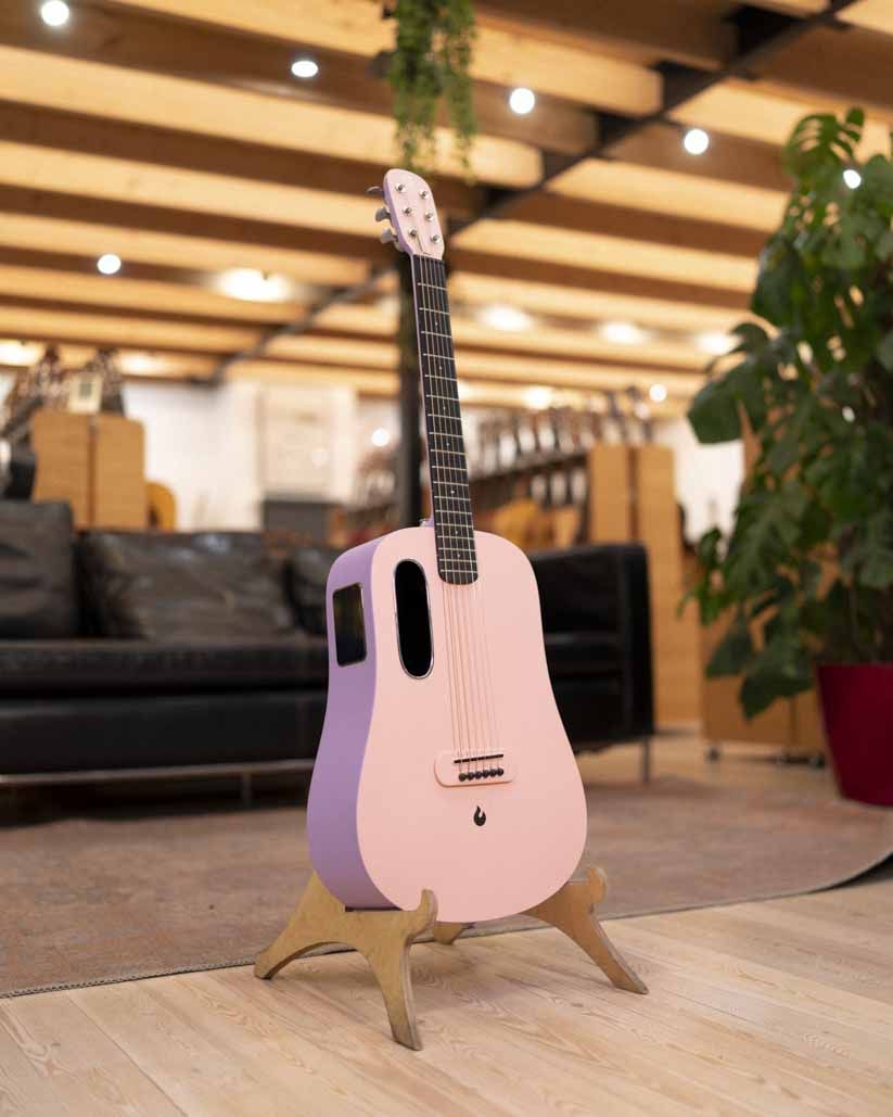 Трансакустическая гитара Blue Lava Touch Pink - купить в "Гитарном Клубе"