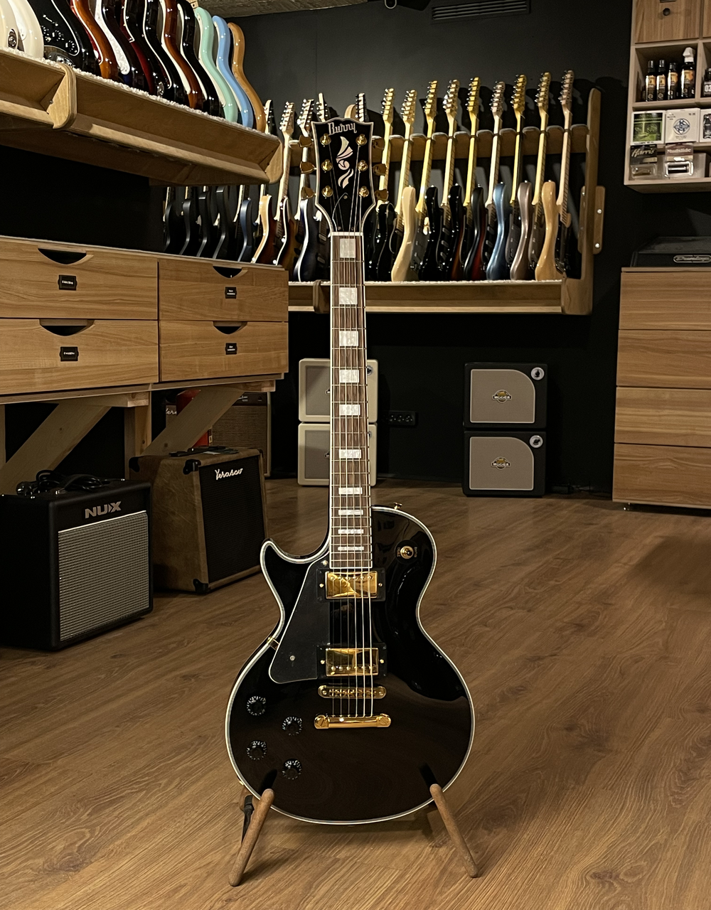 Электрогитара Burny RLC60 Black LH - купить в "Гитарном Клубе"