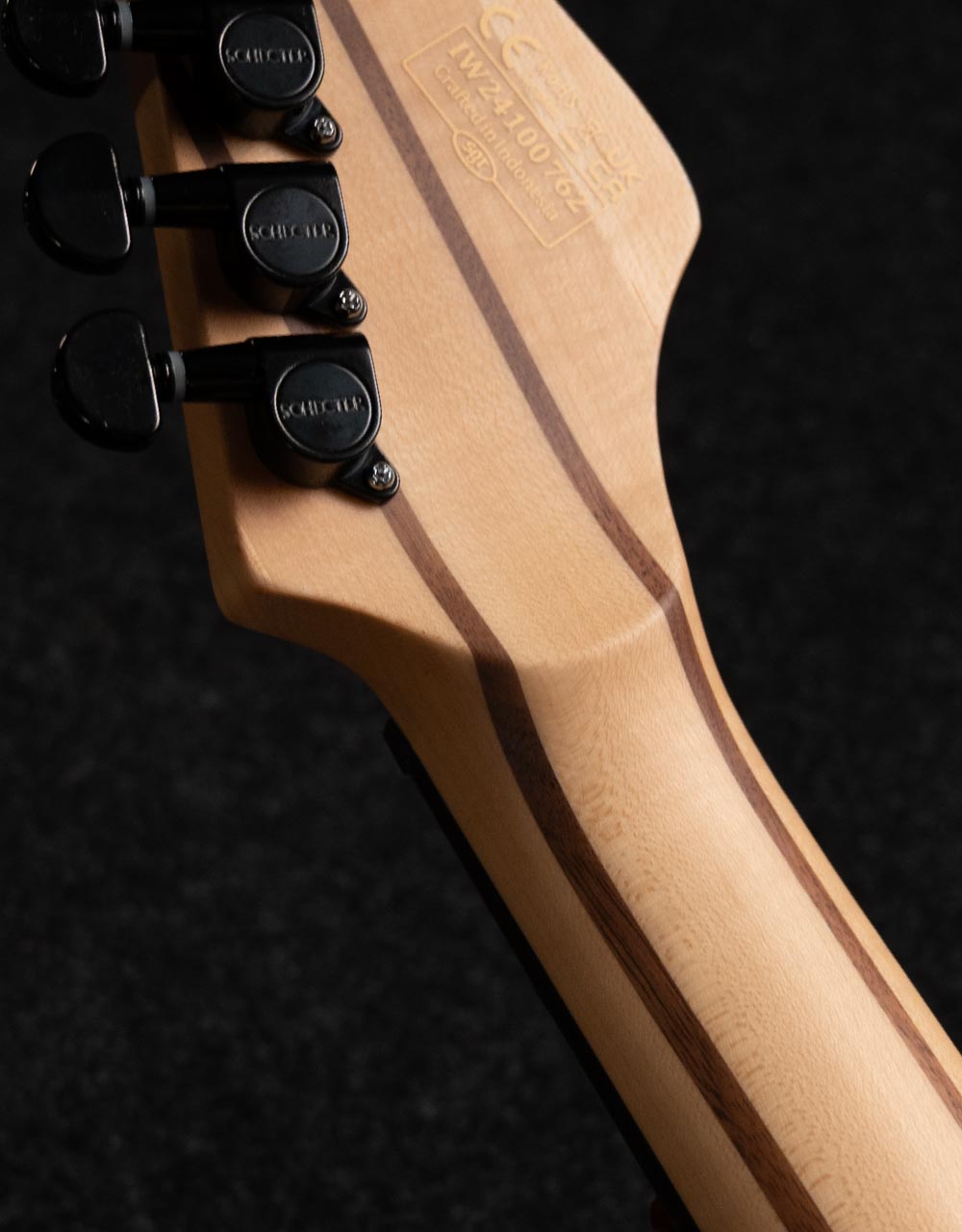Электрогитара Schecter Reaper-6 Satin Sky Burst - купить в "Гитарном Клубе"