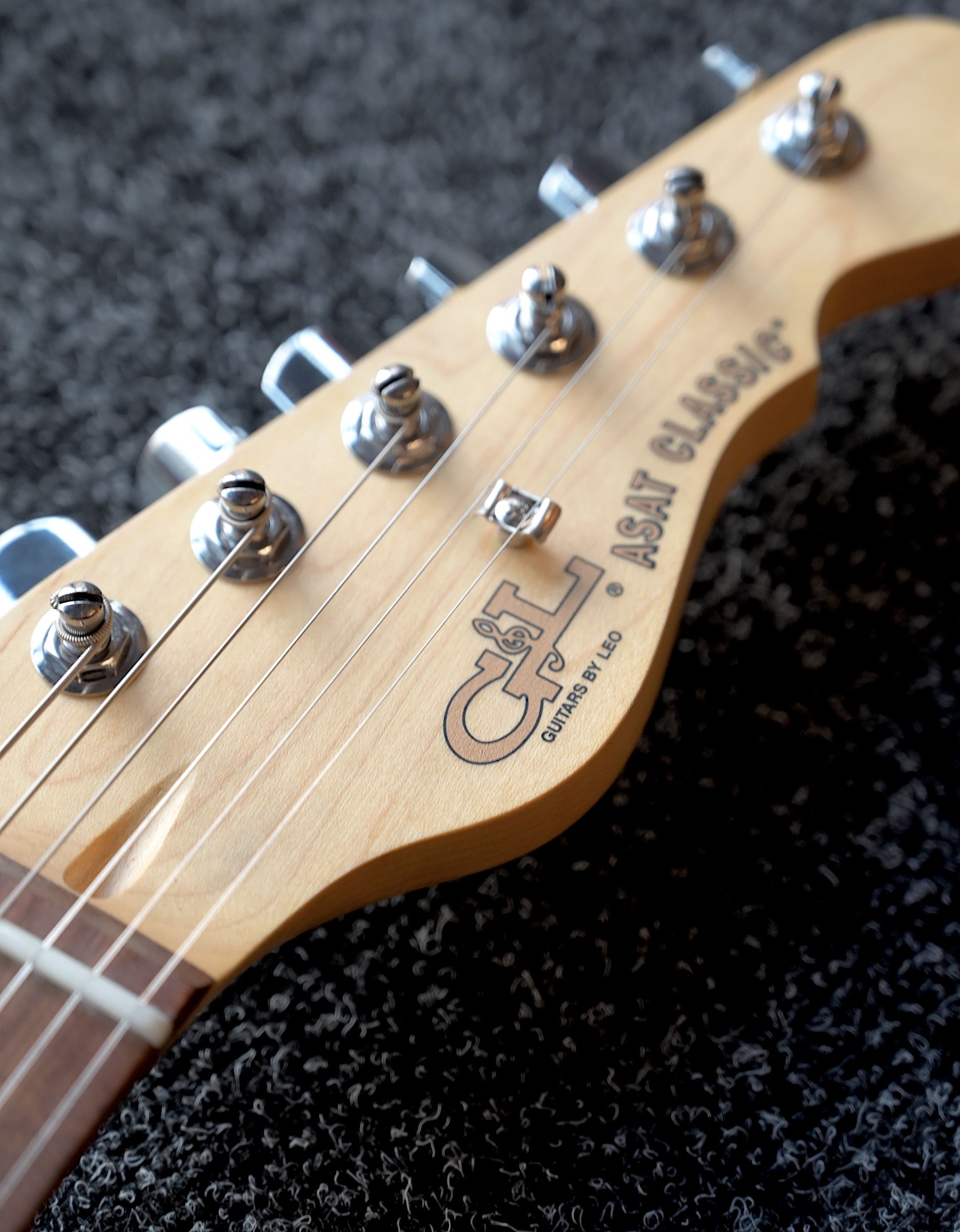 Электрогитара G&L FD ASAT Classic Jet Black CR - купить в "Гитарном Клубе"
