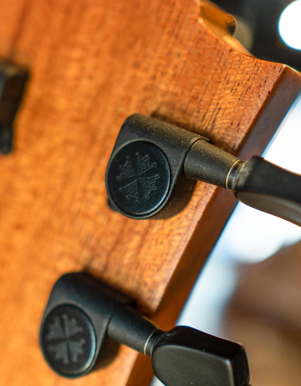 Акустическая гитара LAG GLA T318D - купить в "Гитарном Клубе"