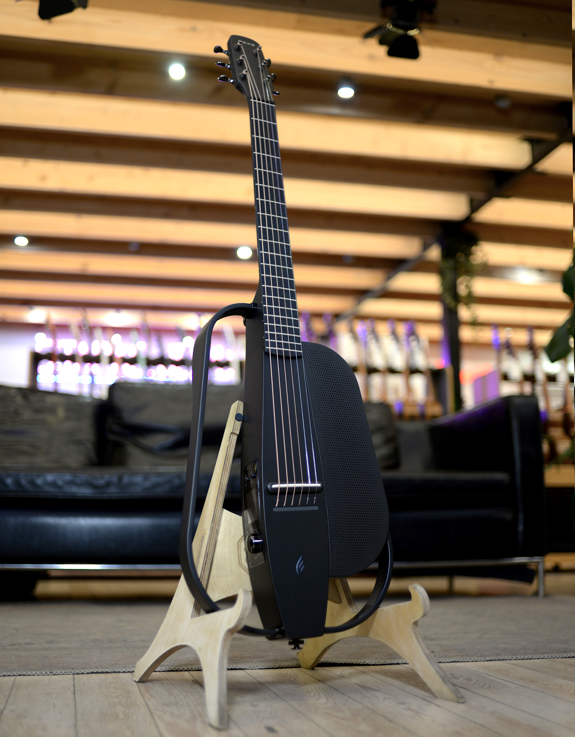 Трансакустическая гитара Enya NEXG 2/BK - купить в "Гитарном Клубе"