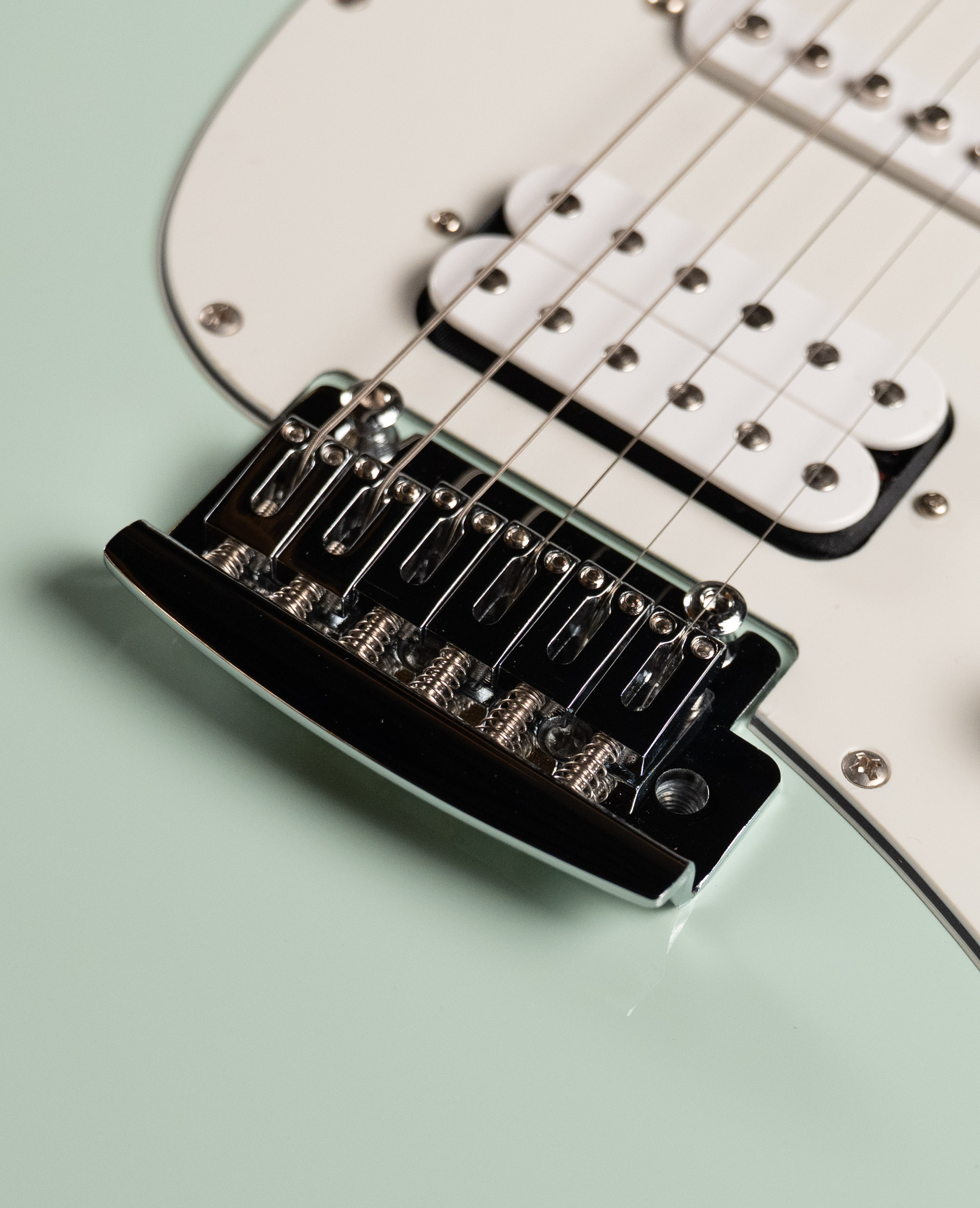 Электрогитара Sterling Cutlass HSS Mint Green - купить в "Гитарном Клубе"