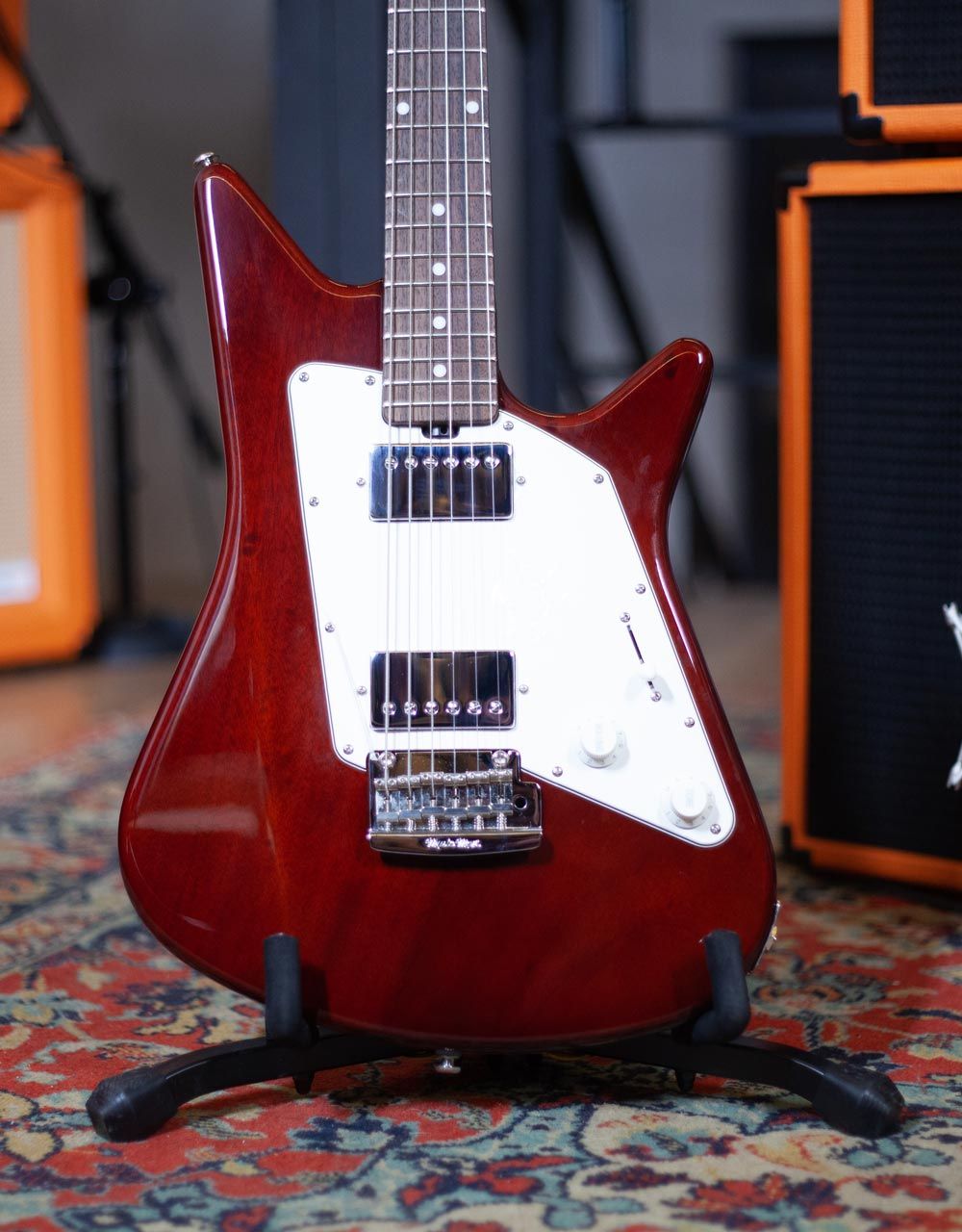 Электрогитара Music Man Albert Lee, именная модель Albert Lee, Transparent Walnut - купить в "Гитарном Клубе"