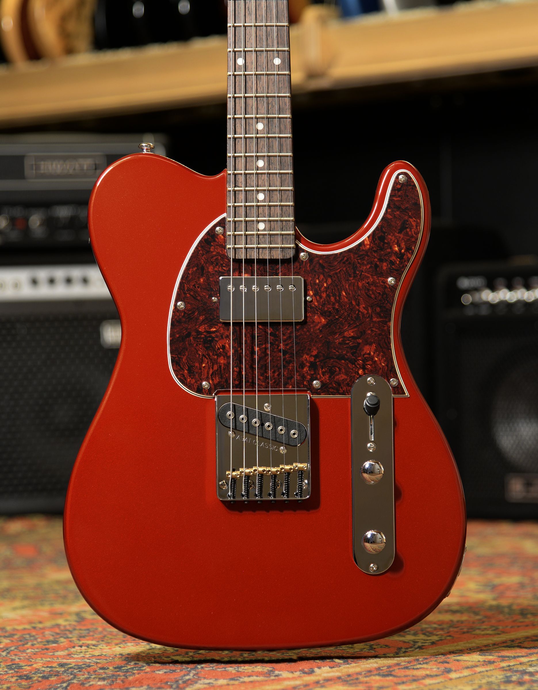 Электрогитара G&L Tribute ASAT Classic Bluesboy Candy Apple Red RW Poplar - купить в "Гитарном Клубе"