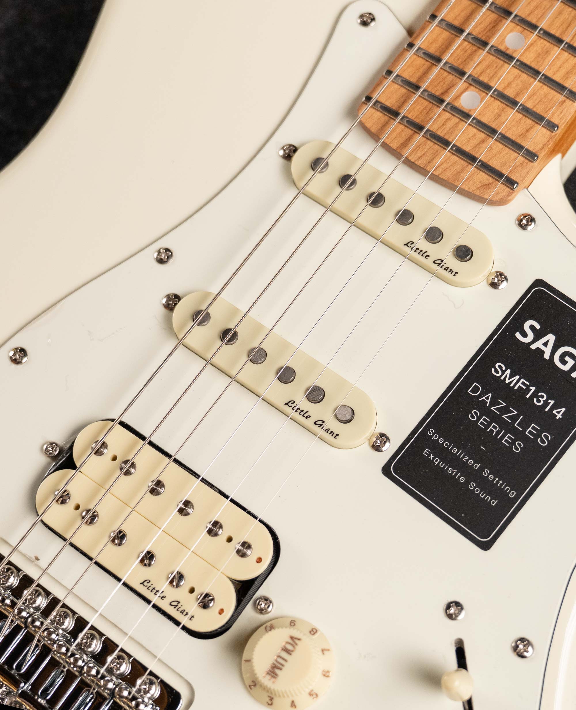 Электрогитара Saga SMF1314HWH - купить в "Гитарном Клубе"