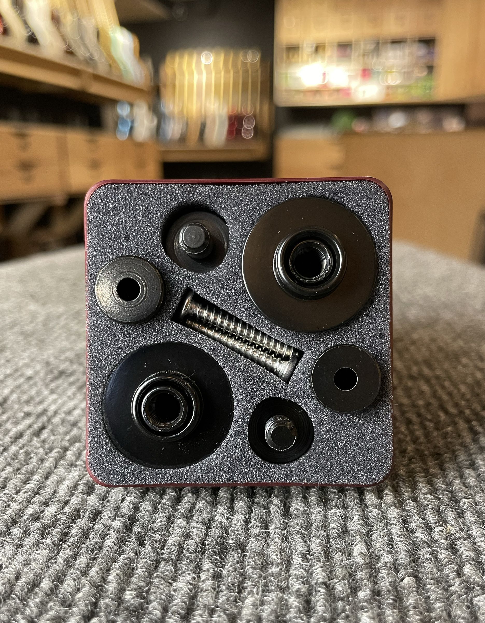 Стрэплоки UNIQKEYS STRAPHOLD TYPE D SH-TD-BK - купить в "Гитарном Клубе"