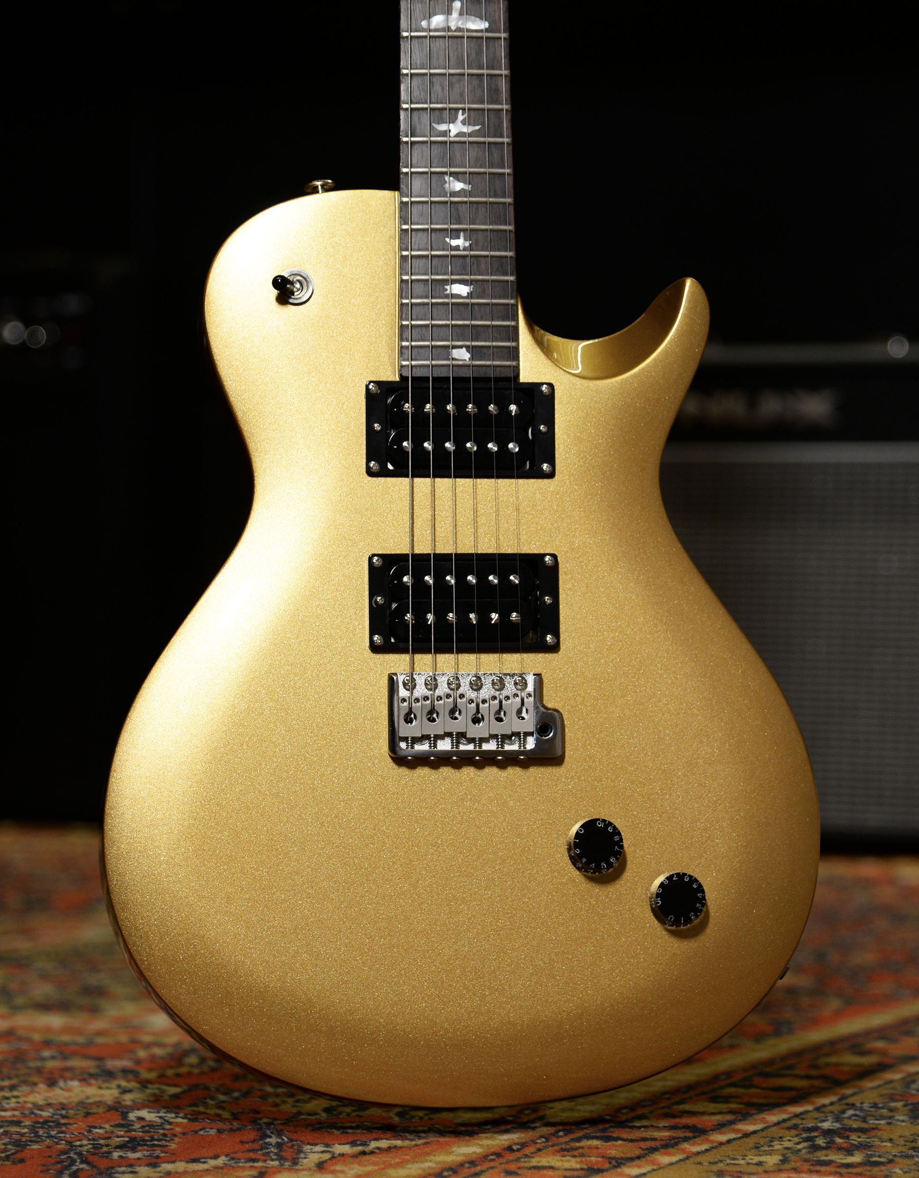 Электрогитара PRS SE SANTANA SINGLECUT TREM EGYPTIAN GOLD - купить в "Гитарном Клубе"