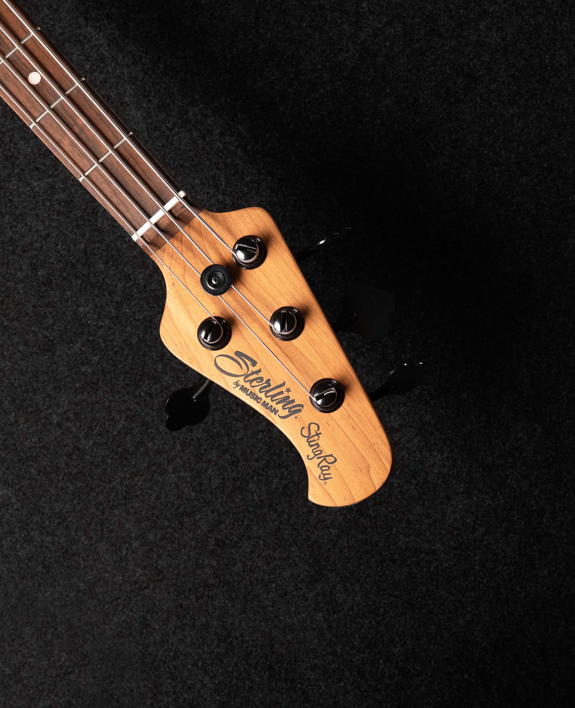 Бас-гитара Sterling StingRay RAY34-PSK, Purple Sparkle - купить в "Гитарном Клубе"