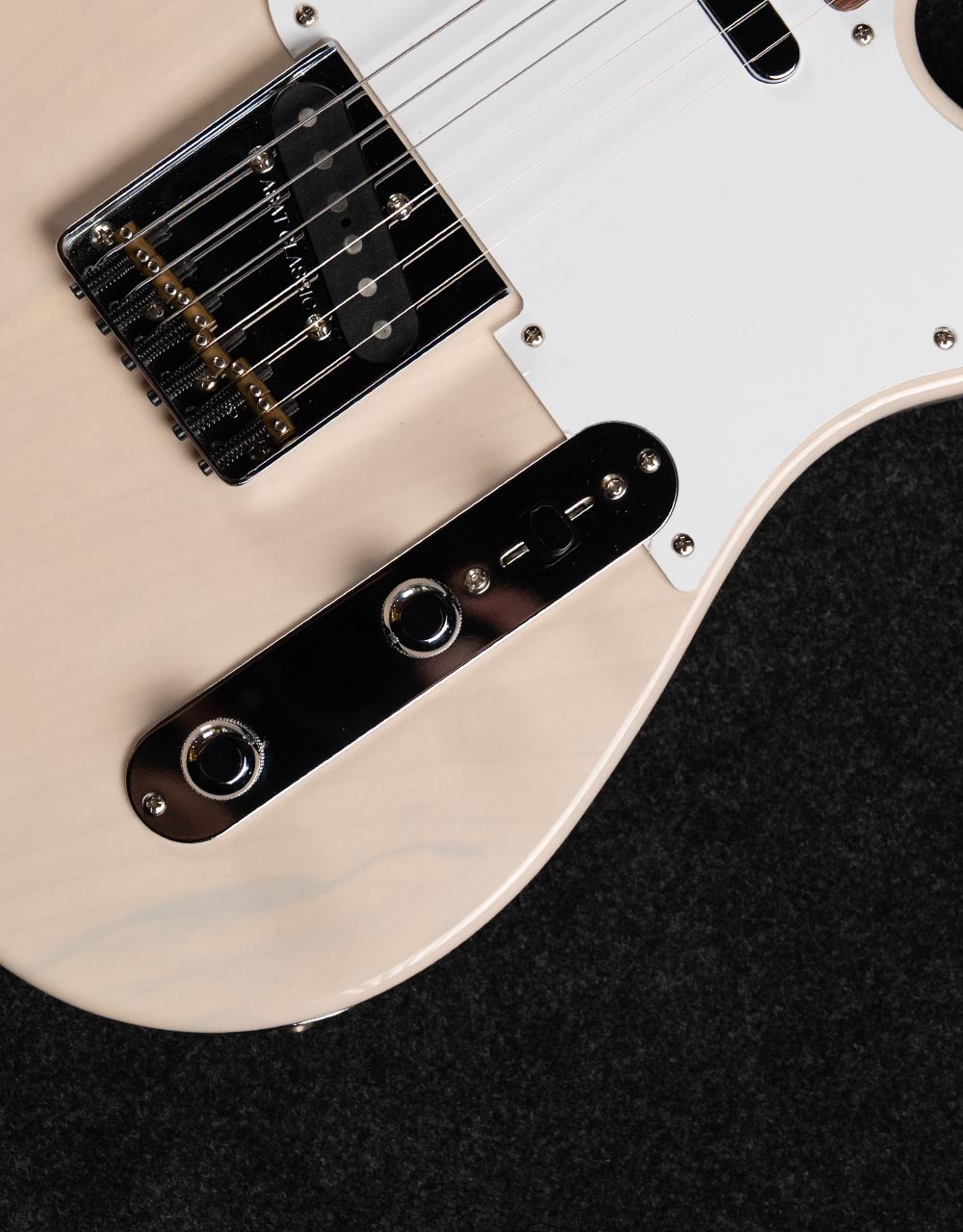 Электрогитара G&L FD ASAT Classic Alnico Blonde CR - купить в "Гитарном Клубе"
