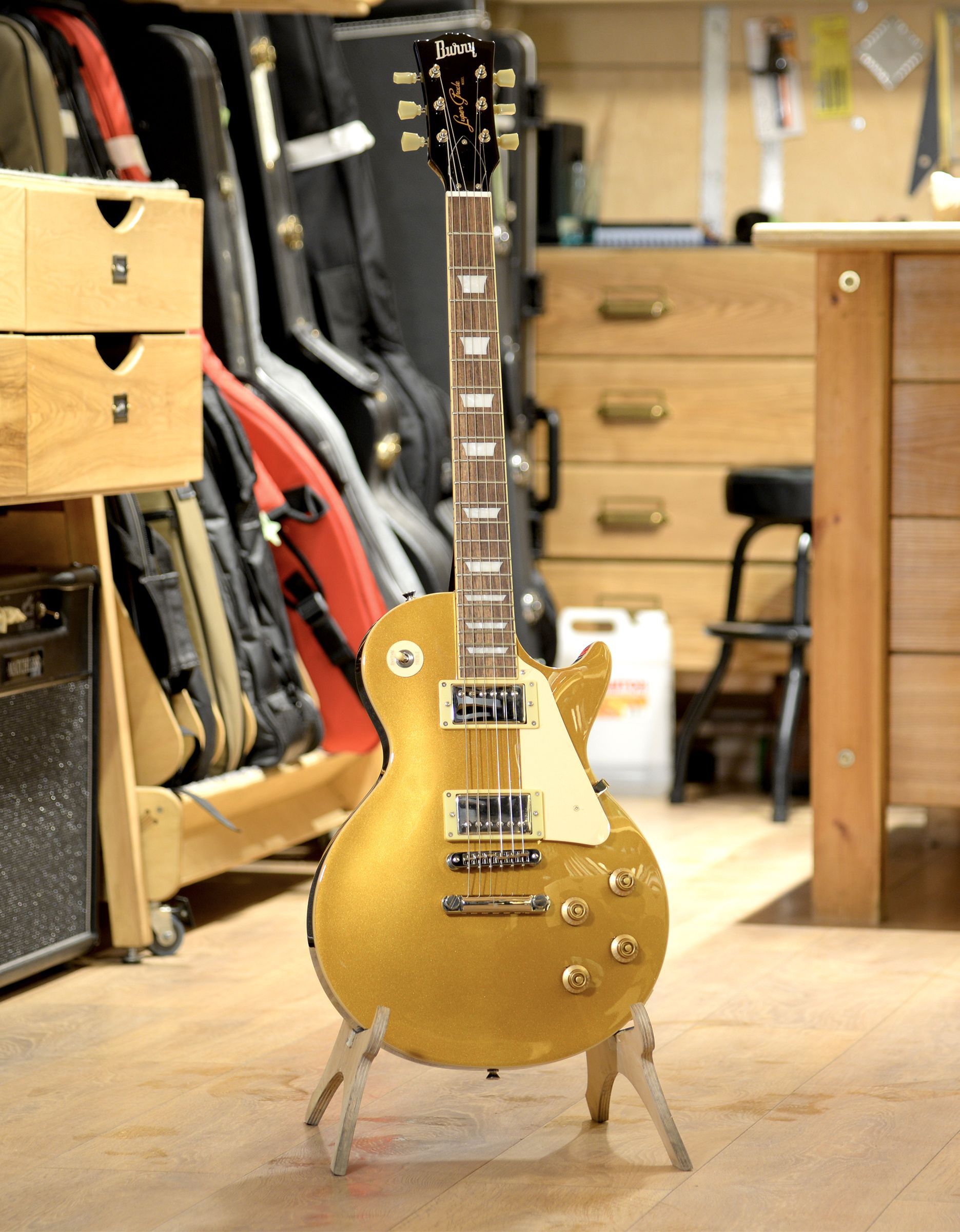 Электрогитара Burny RLG55 Vintage Gold Top - купить в "Гитарном Клубе"