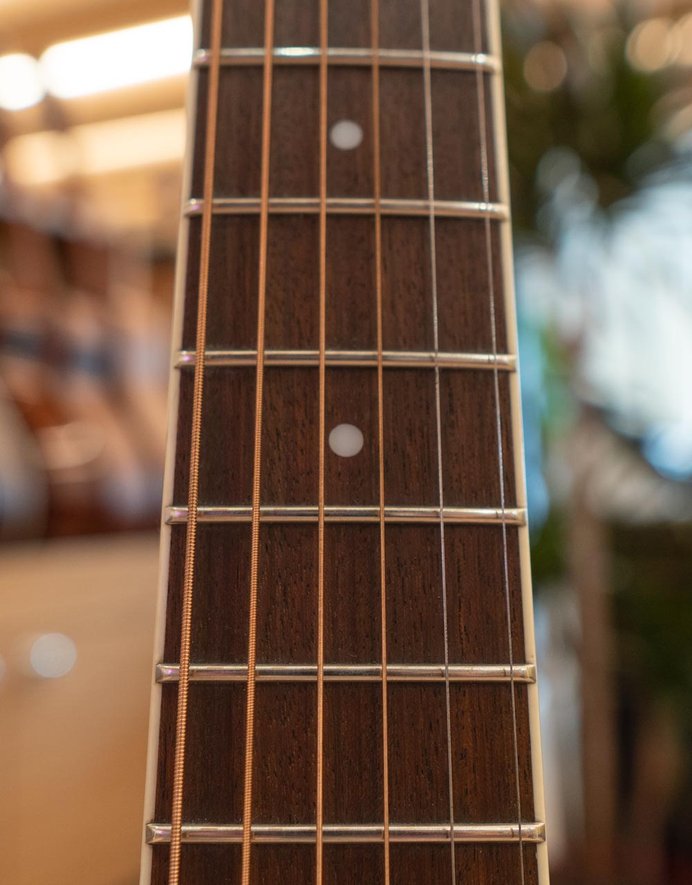 Электроакустическая гитара Ovation Applause AE44IIP-TBKF Elite Mid Cutaway Trans Black - купить в "Гитарном Клубе"