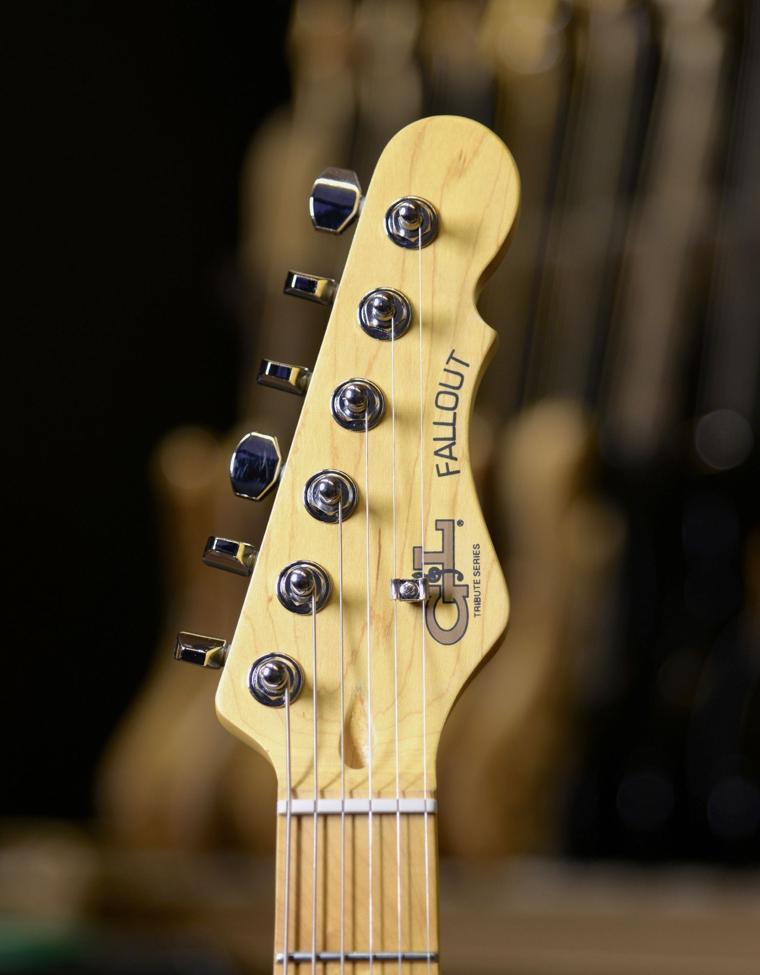 Электрогитара G&L Tribute Fallout Shell Pink MP Poplar - купить в "Гитарном Клубе"