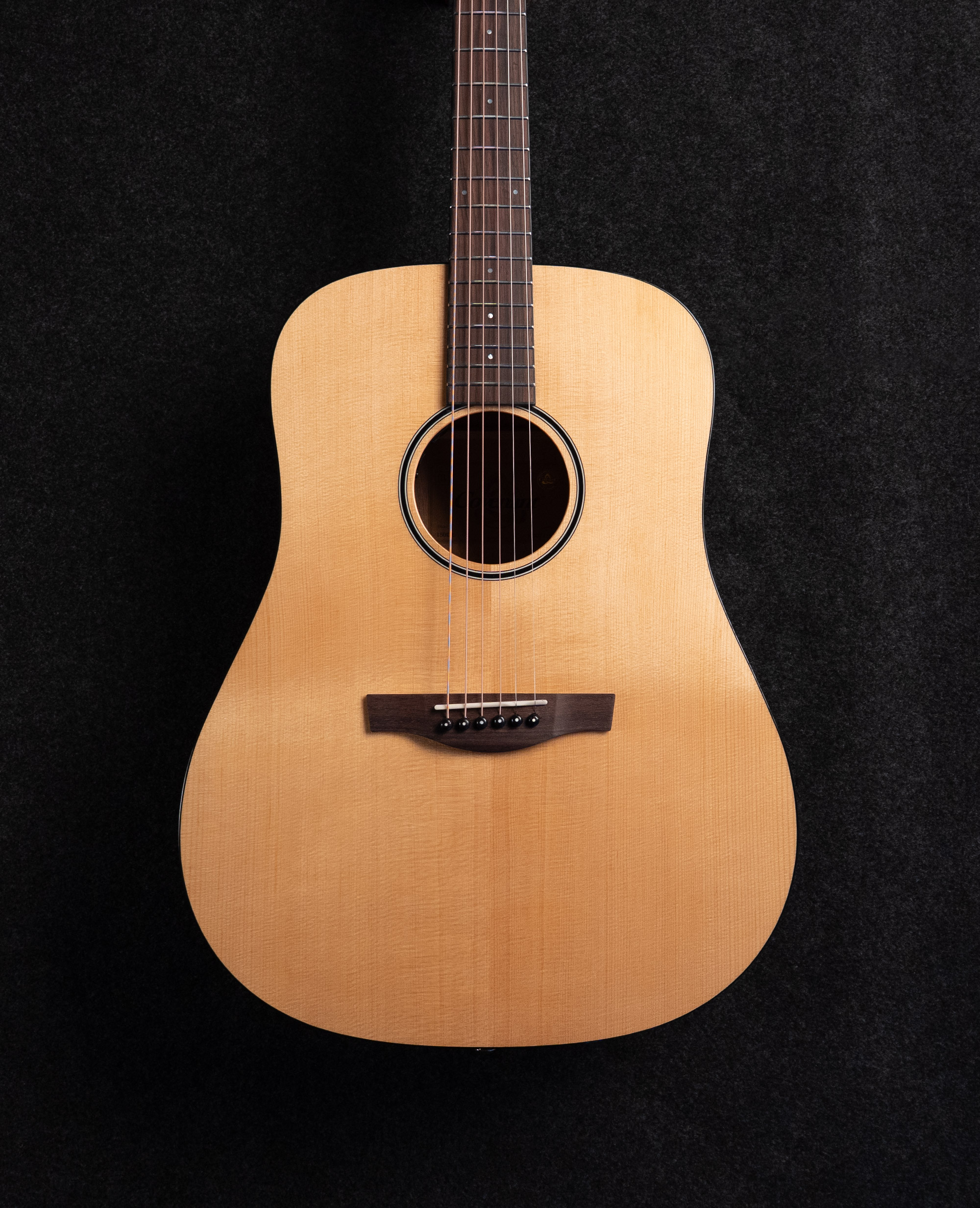 Электроакустическая гитара Covenant 150DE - купить в "Гитарном Клубе"