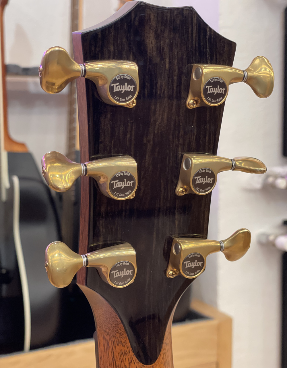 Электроакустическая гитара Taylor 914ce - купить в "Гитарном Клубе"