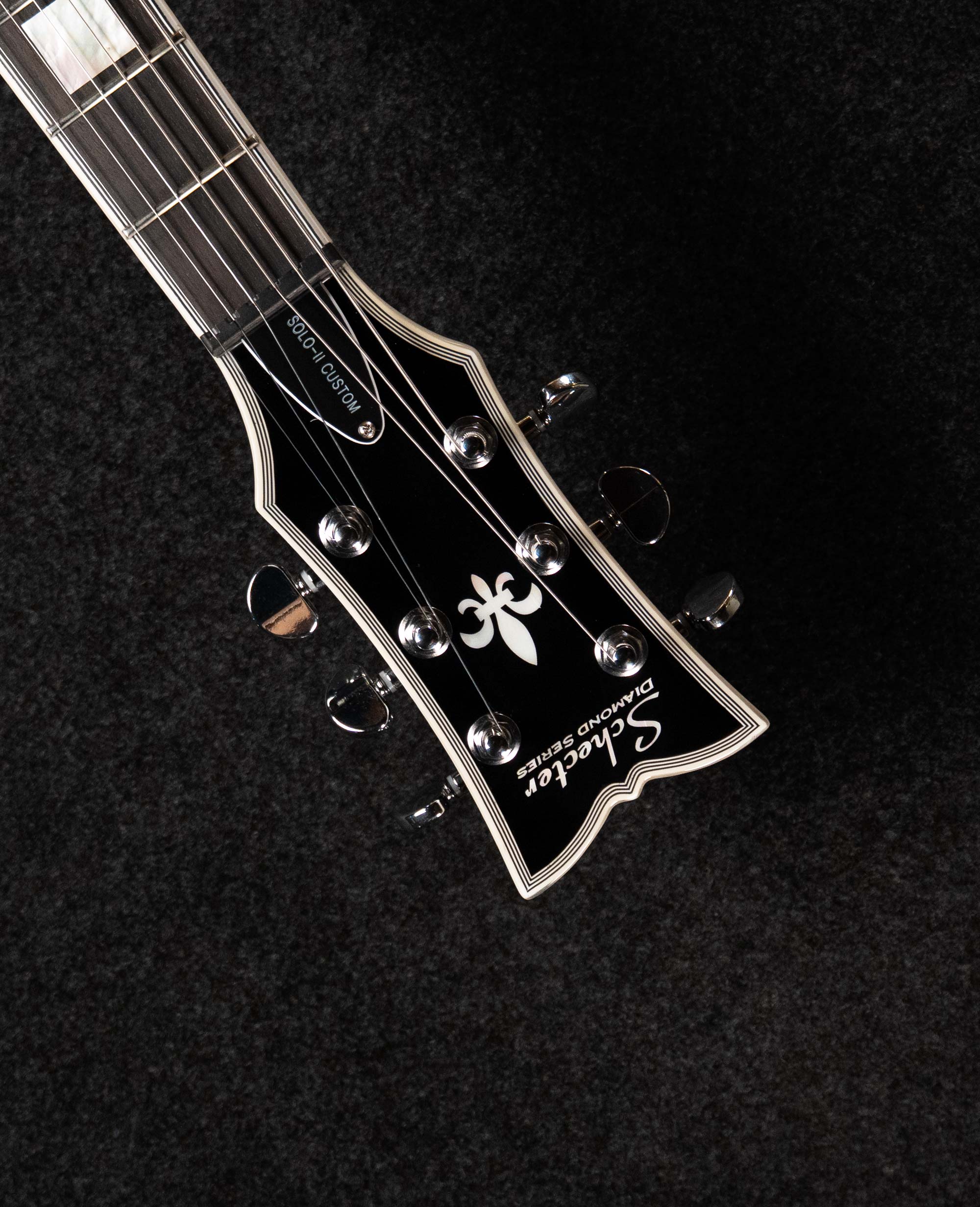 Электрогитара Schecter Solo-II Custom Gnat/Blk - купить в "Гитарном Клубе"