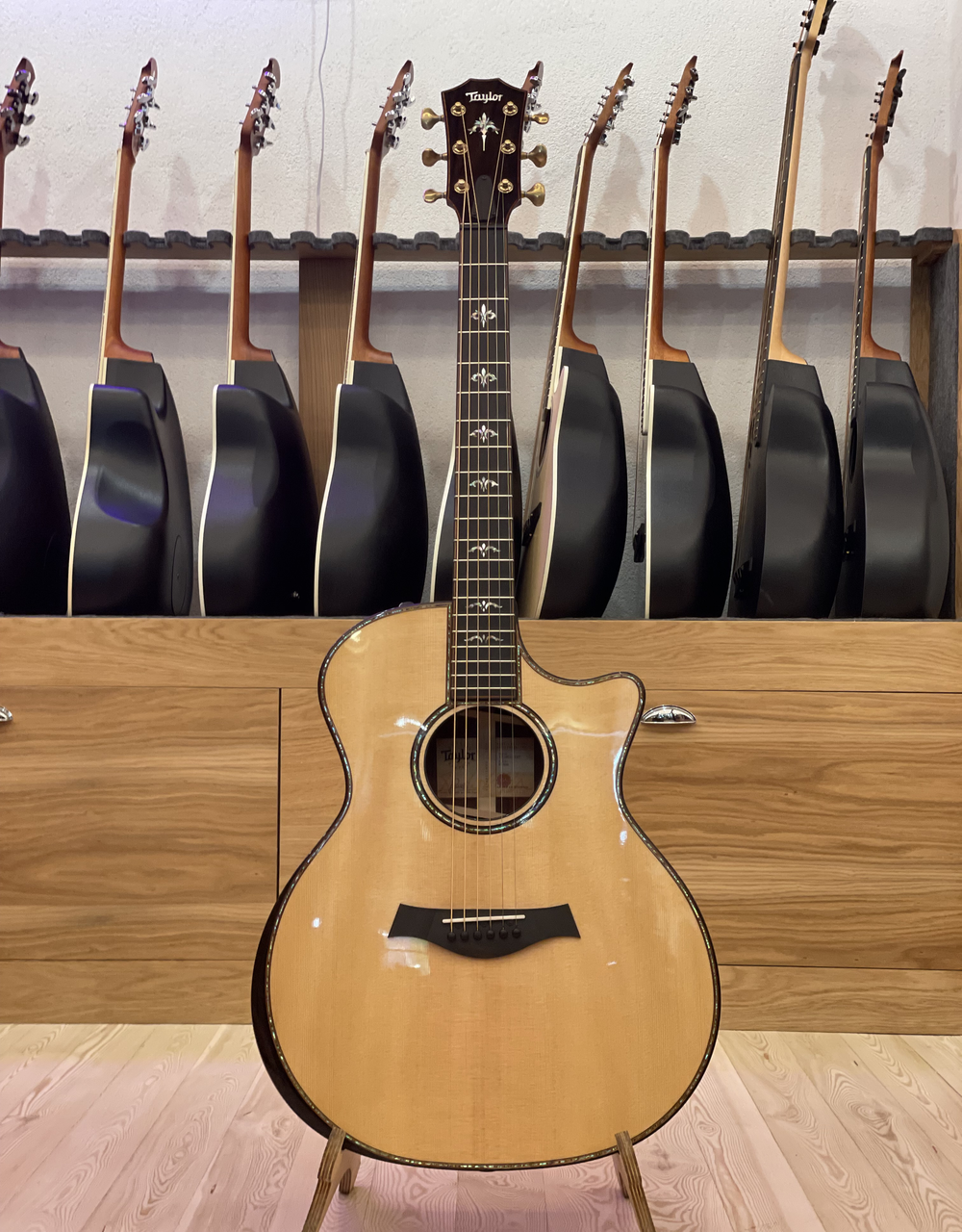 Электроакустическая гитара Taylor 914ce - купить в "Гитарном Клубе"