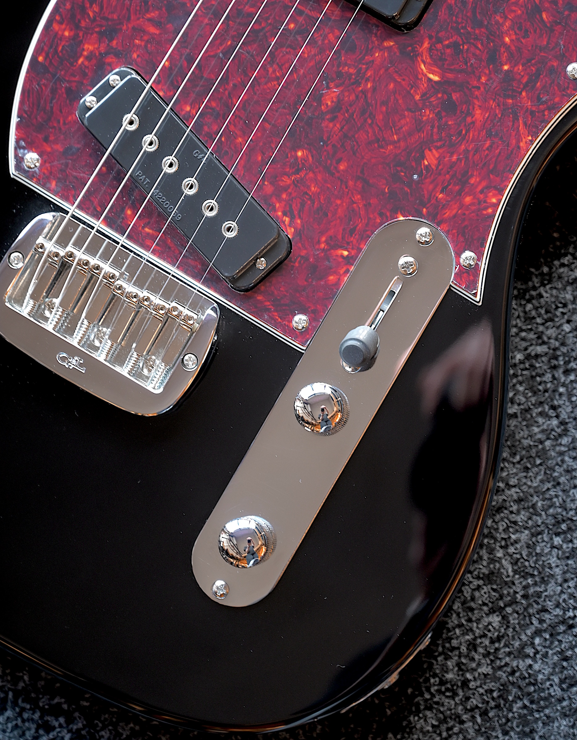 Электрогитара G&L Tribute ASAT Special Gloss Black MP Poplar - купить в "Гитарном Клубе"