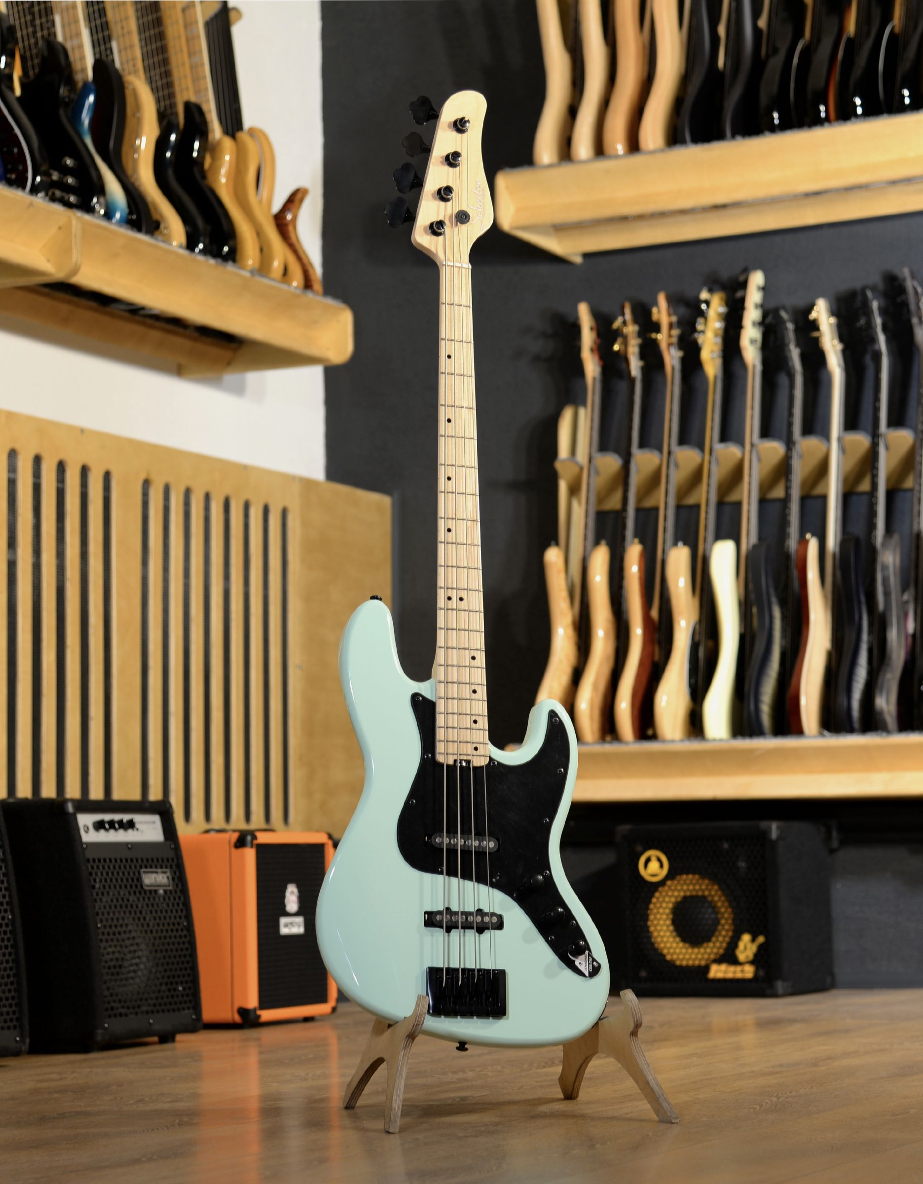 Бас-гитара Schecter J-4 SEA FOAM GREEN - купить в "Гитарном Клубе"