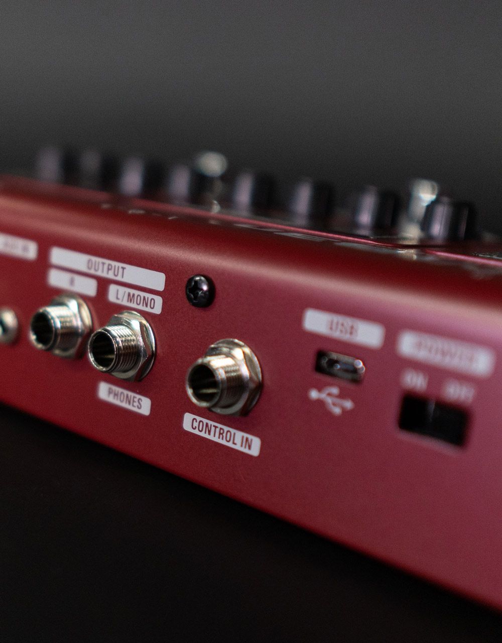 Процессор эффектов Zoom B3n - купить в "Гитарном Клубе"